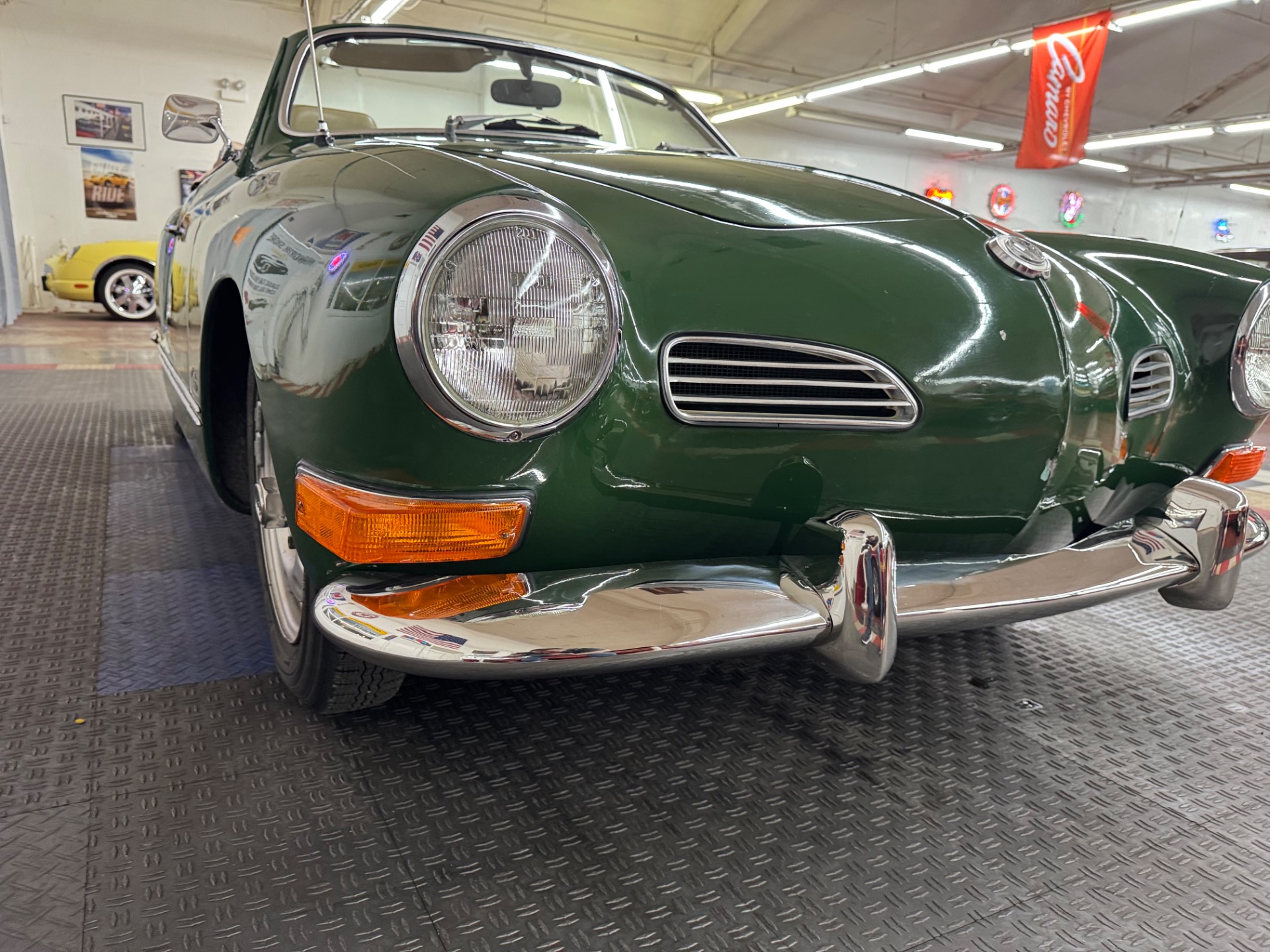 1971 volkswagen Karmann Ghia 10