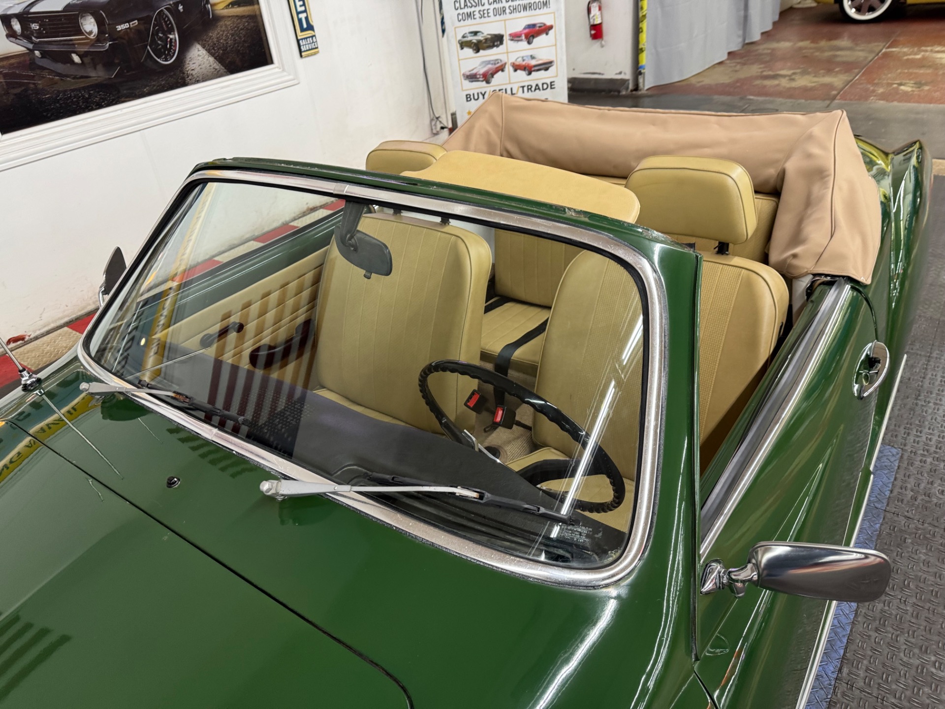 1971 volkswagen Karmann Ghia 12