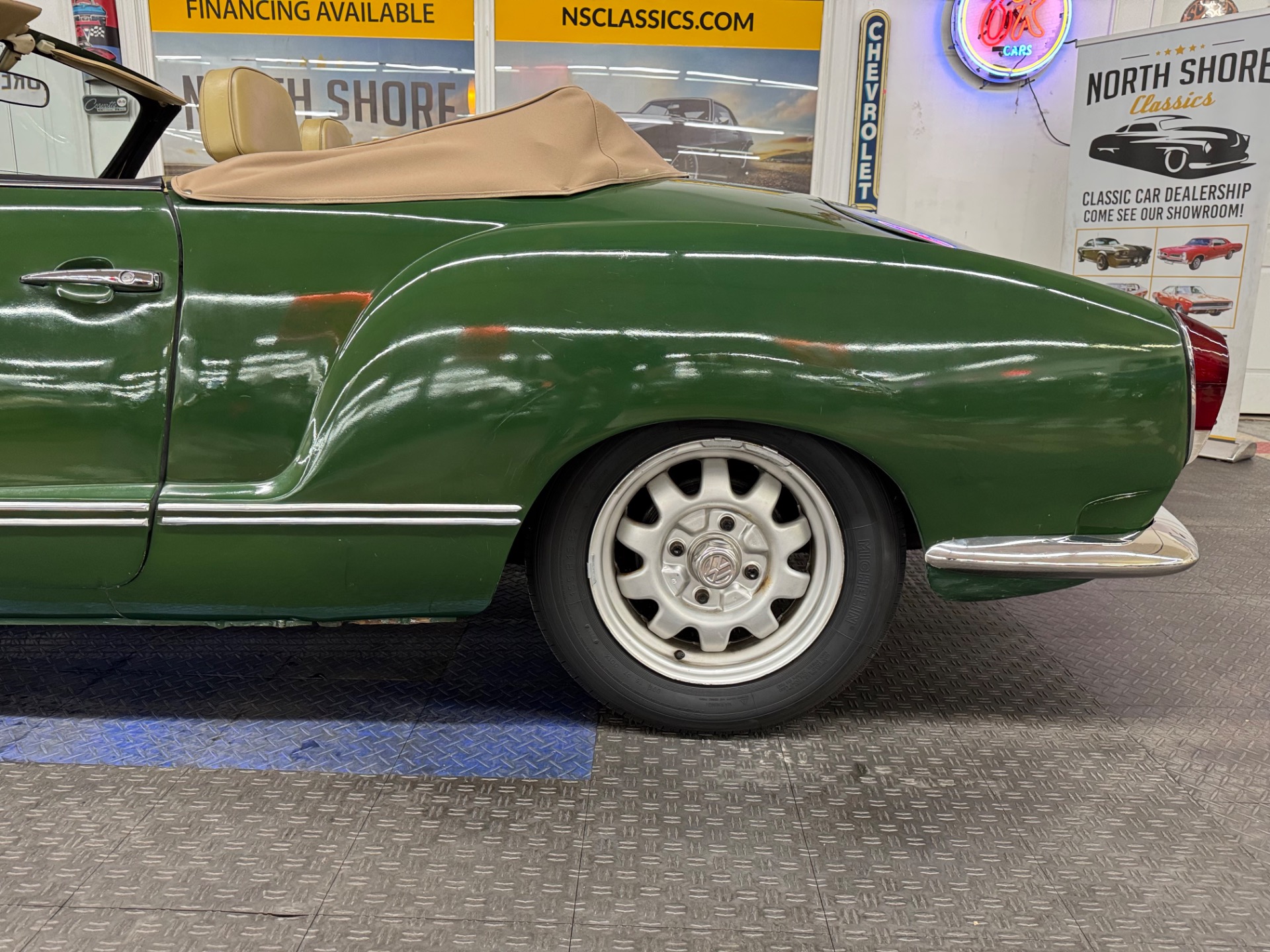 1971 volkswagen Karmann Ghia 22