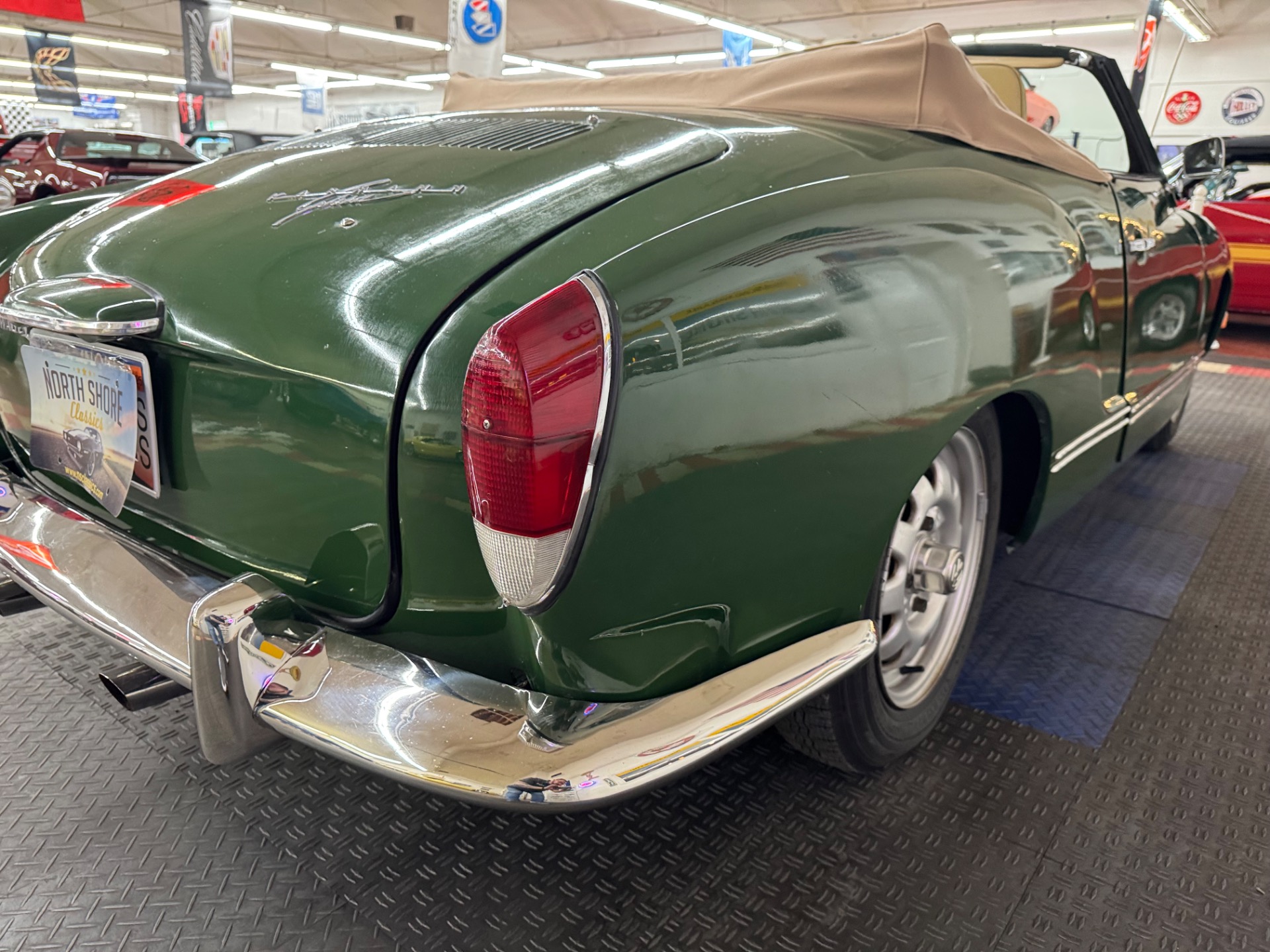 1971 volkswagen Karmann Ghia 27