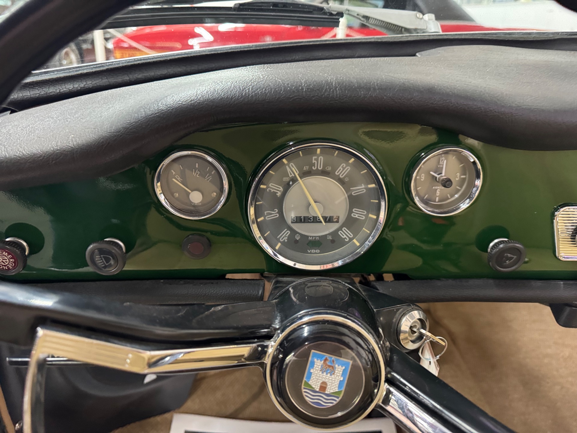 1971 volkswagen Karmann Ghia 30