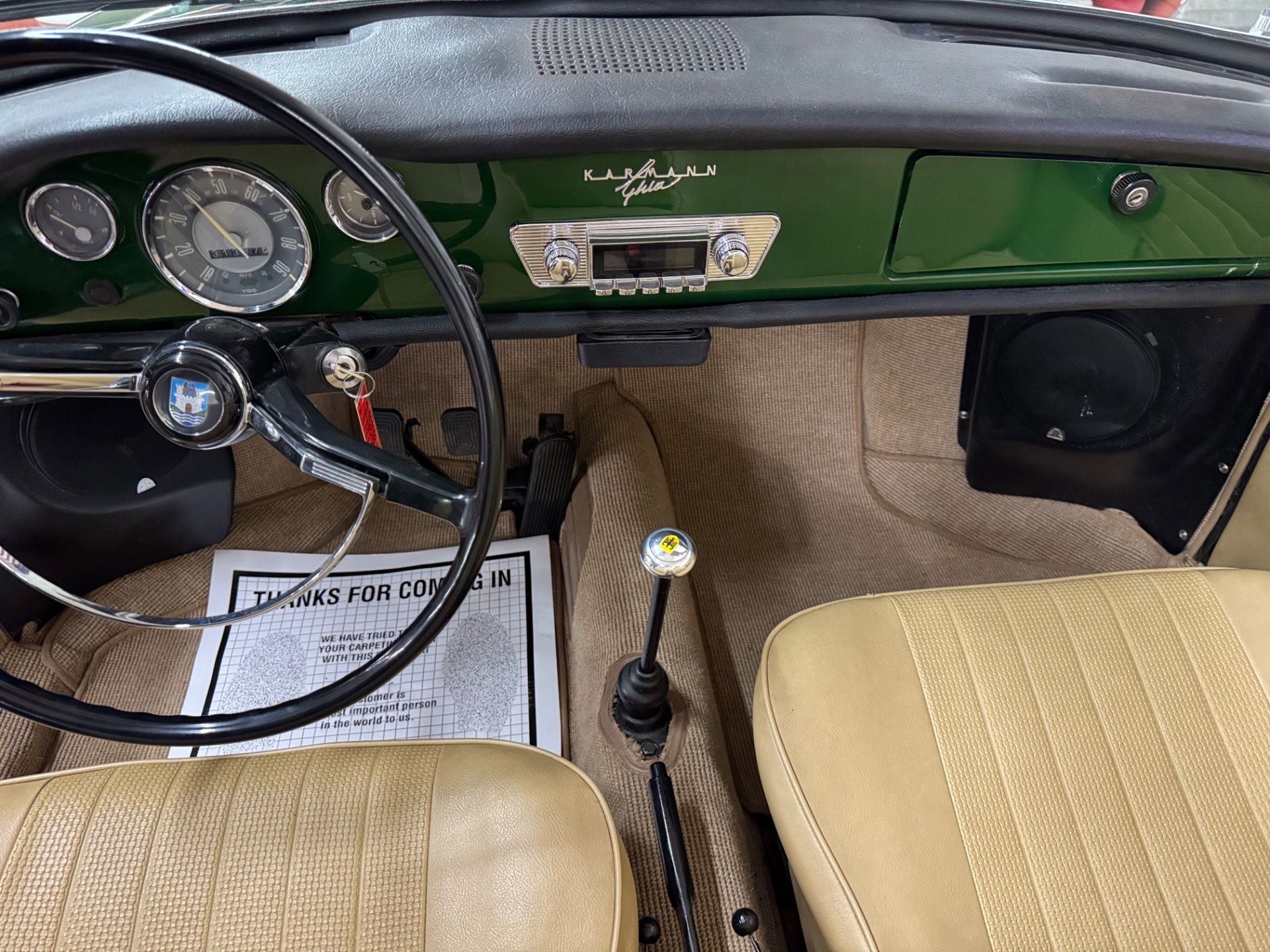 1971 volkswagen Karmann Ghia 31