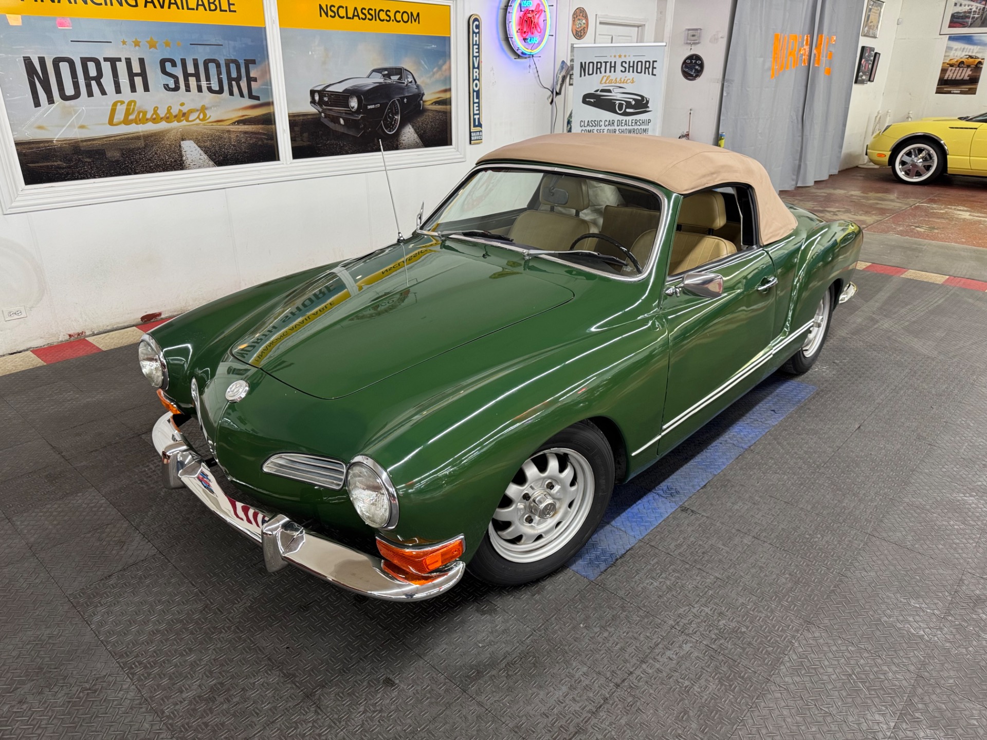 1971 volkswagen Karmann Ghia 4