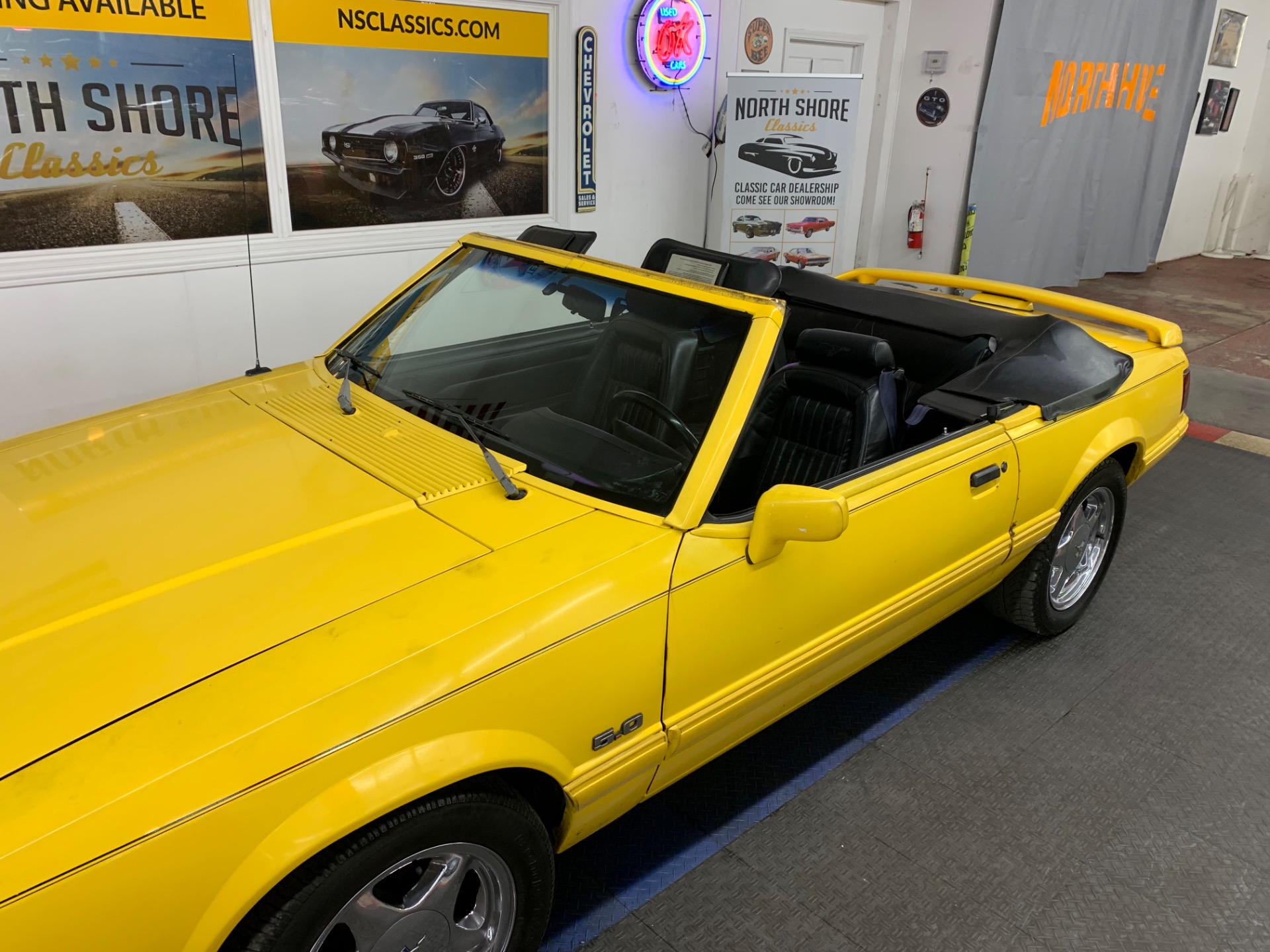 1993 Ford Mustang 5
