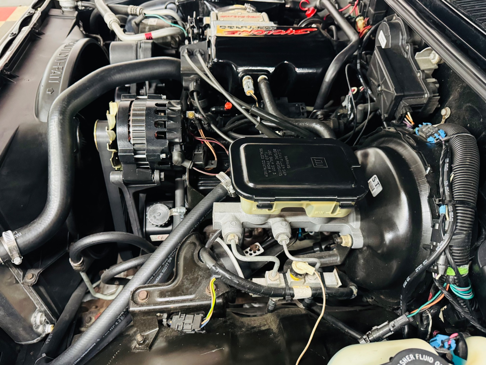 1991 GMC Syclone 54