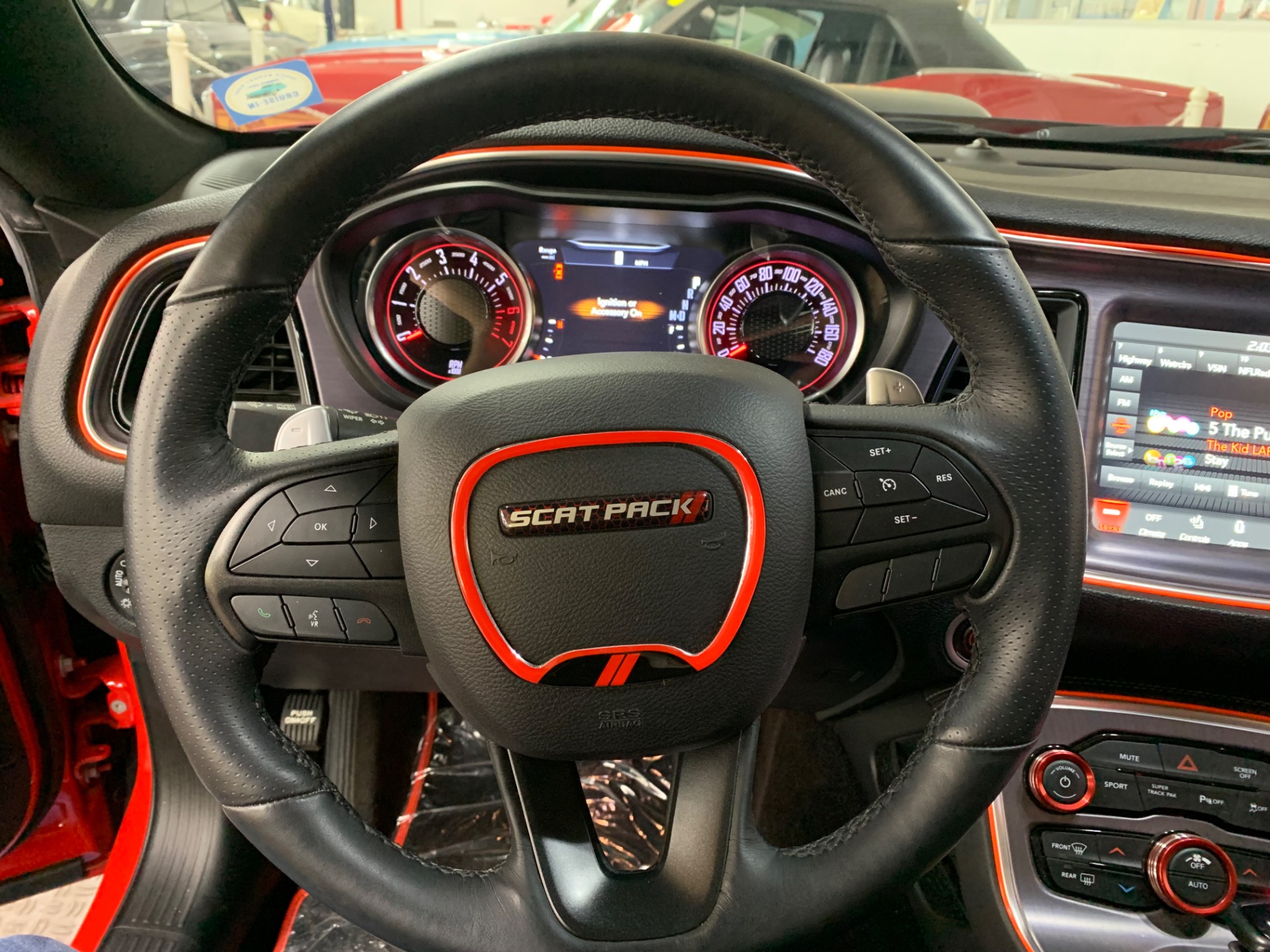 2018 Dodge Challenger 34