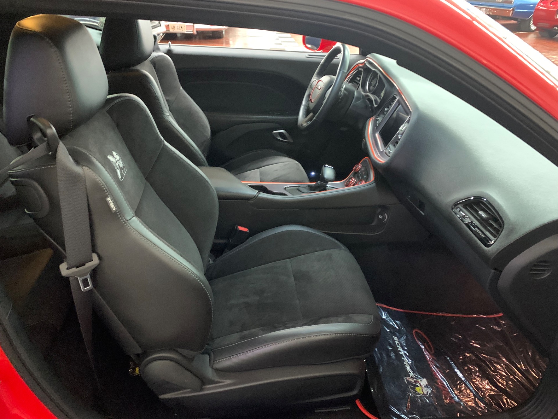 2018 Dodge Challenger 37