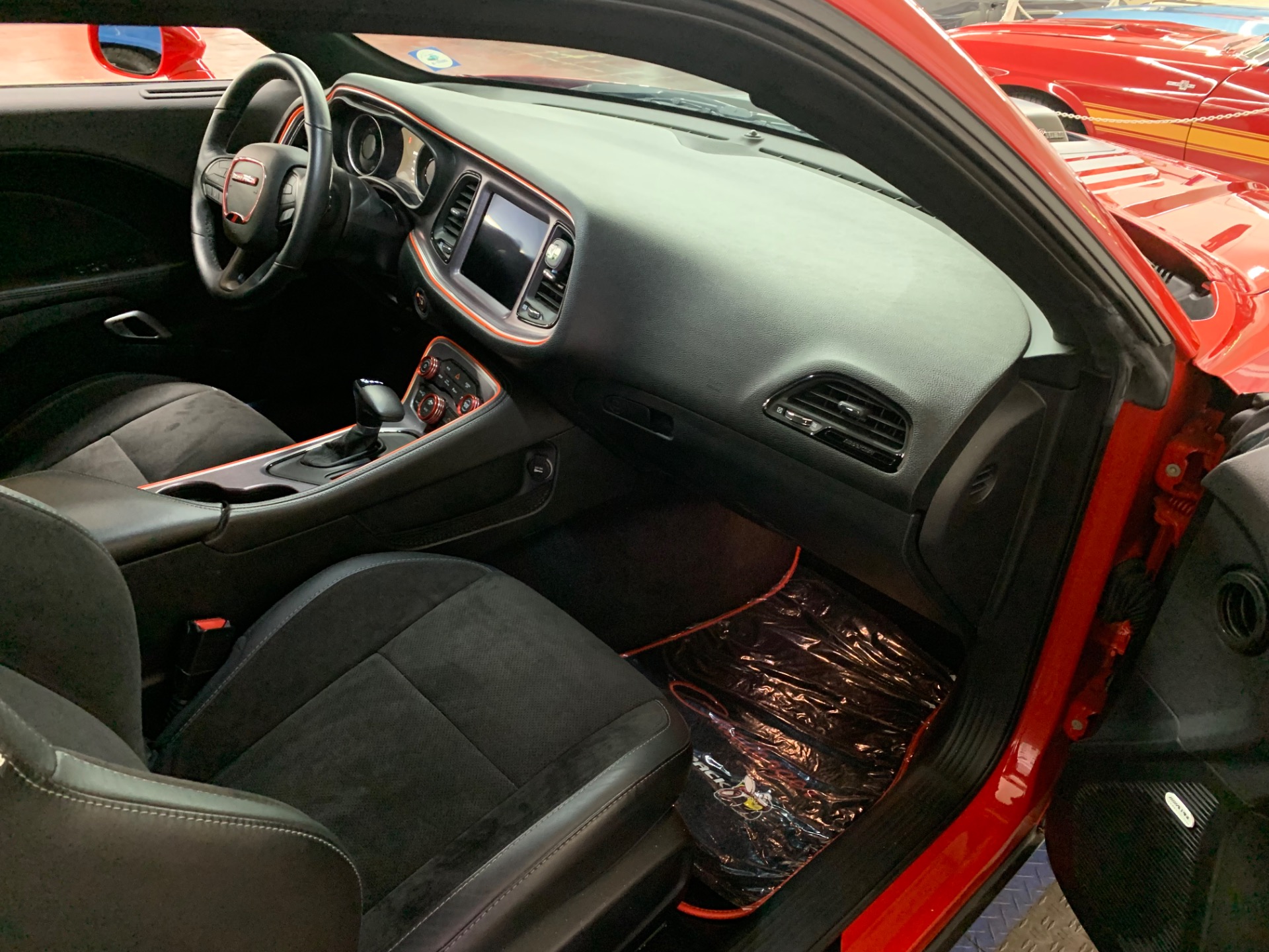 2018 Dodge Challenger 38