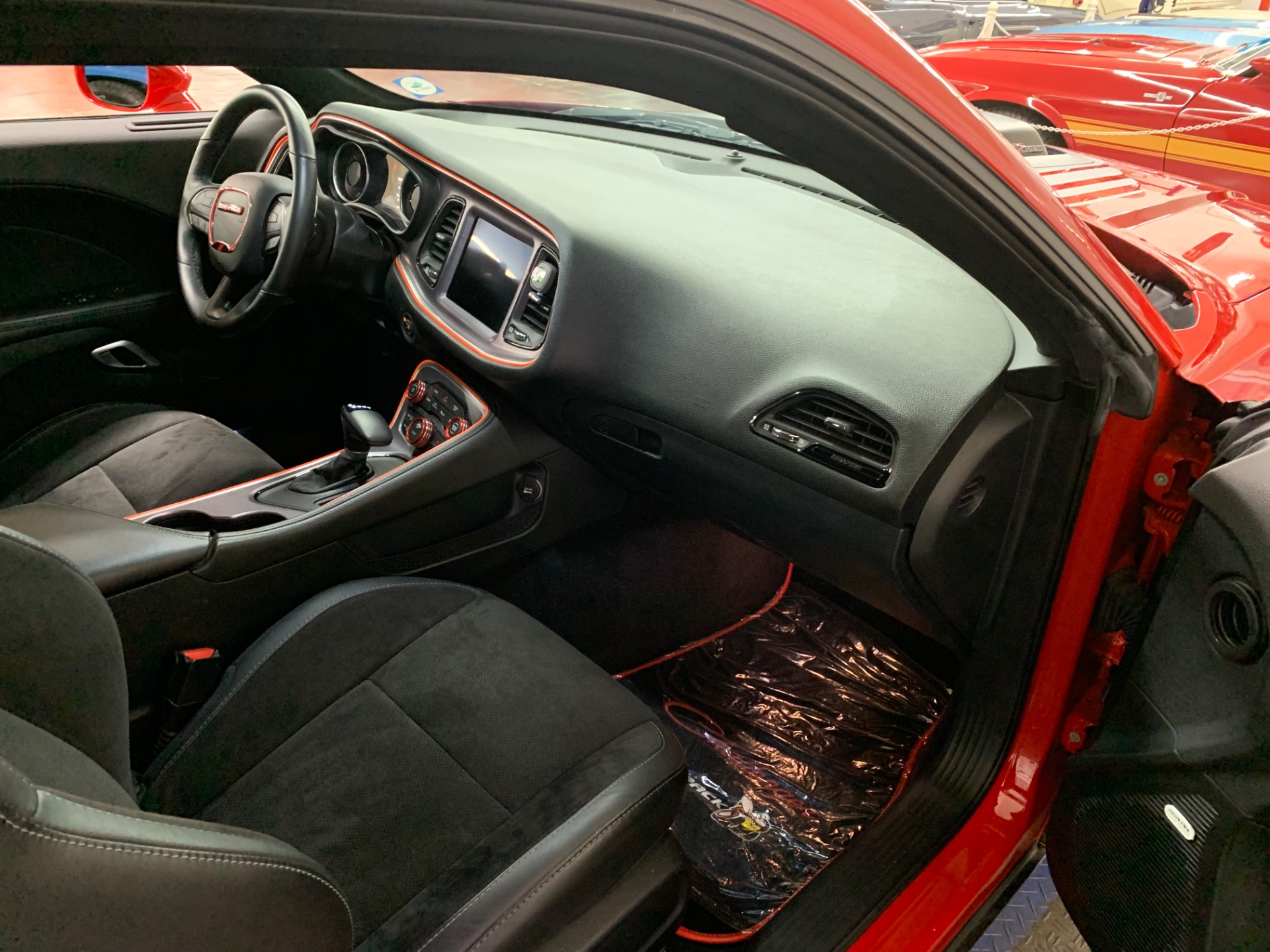 2018 Dodge Challenger 39
