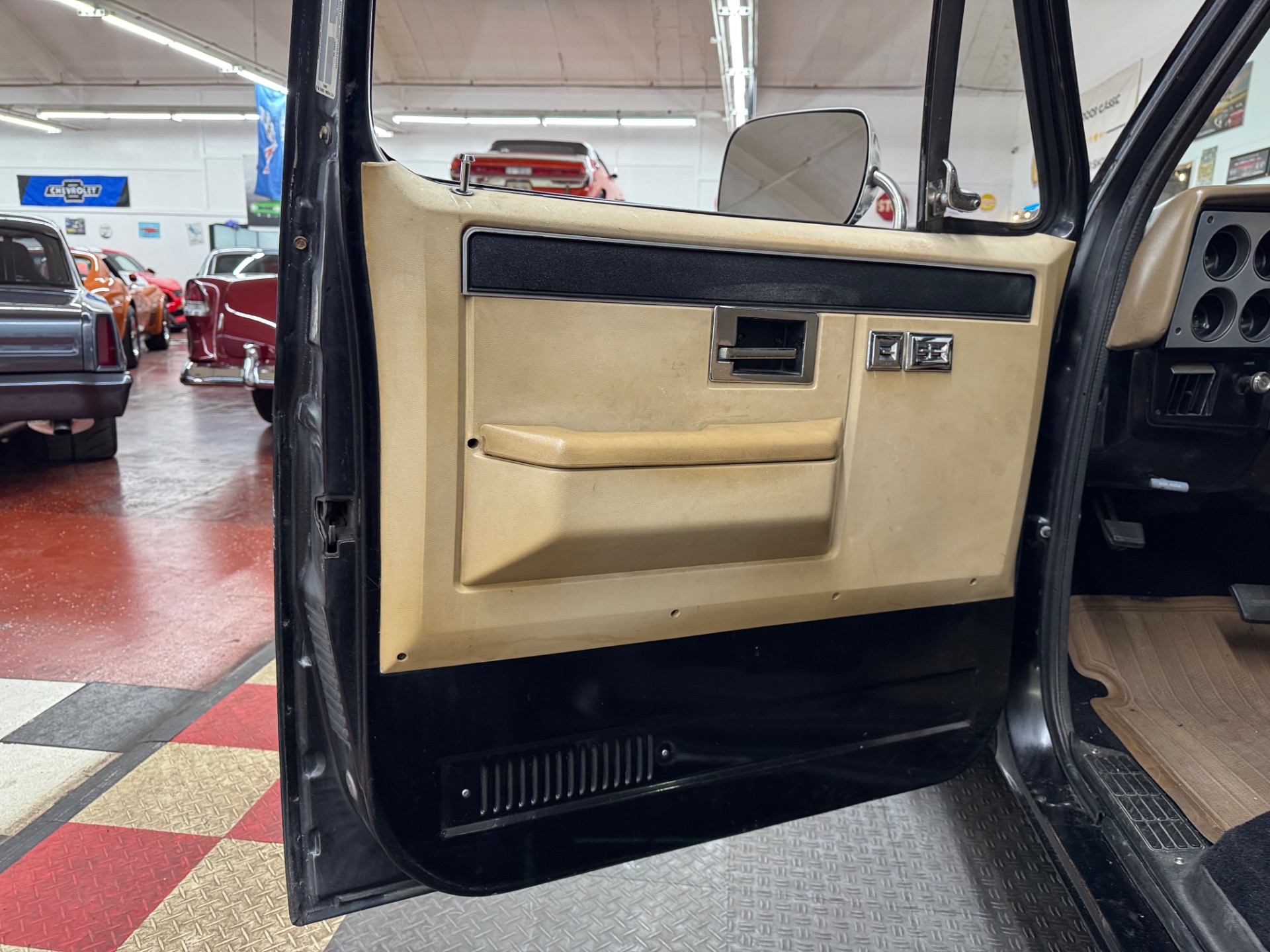 1985 Chevrolet C/K 10 Series 40