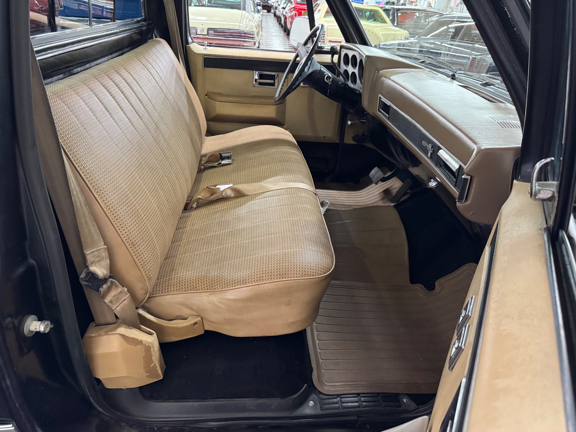 1985 Chevrolet C/K 10 Series 46