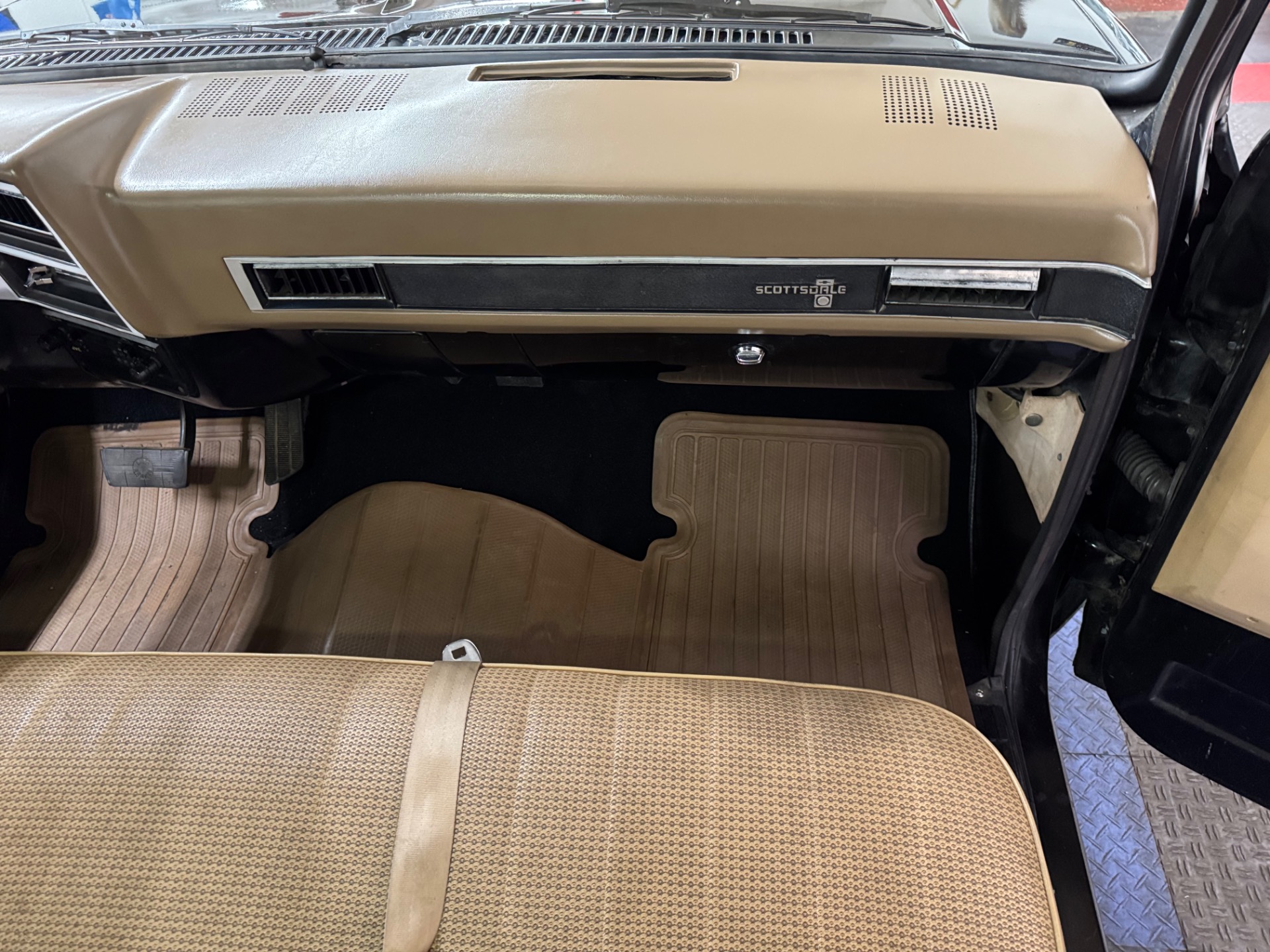 1985 Chevrolet C/K 10 Series 48