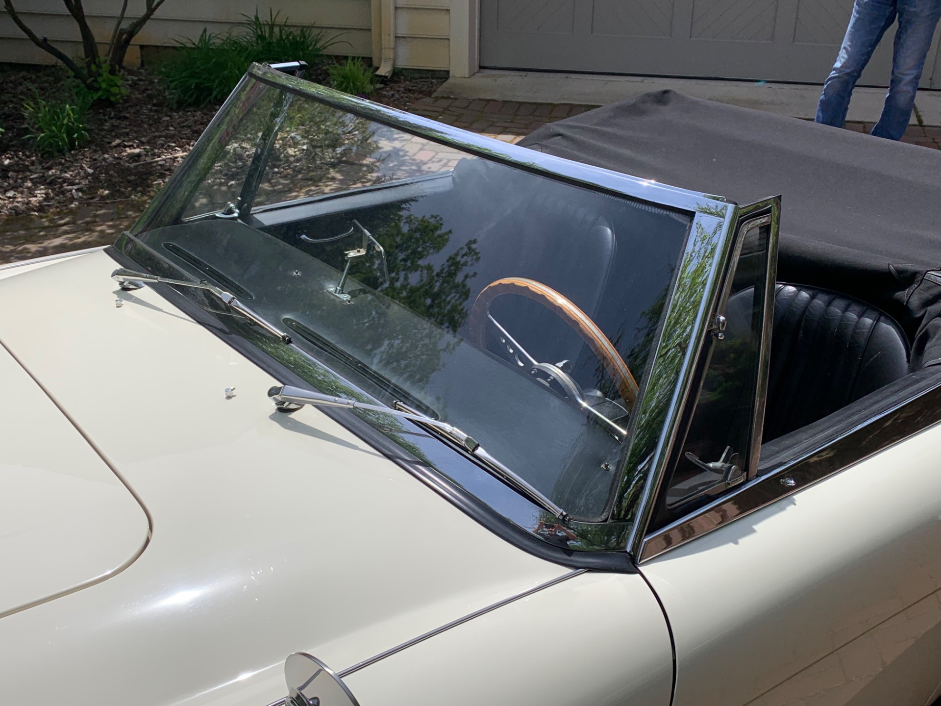 Used 1963 Austin Healey 6CYL-5SPD-CONVT-OLDER RESTORATION- | Mundelein, IL
