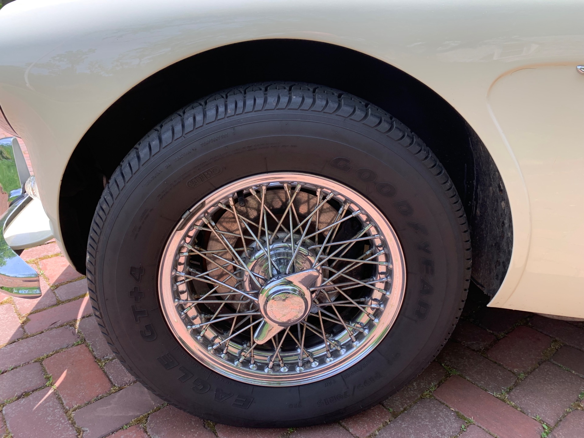 Used 1963 Austin Healey 6CYL-5SPD-CONVT-OLDER RESTORATION- | Mundelein, IL