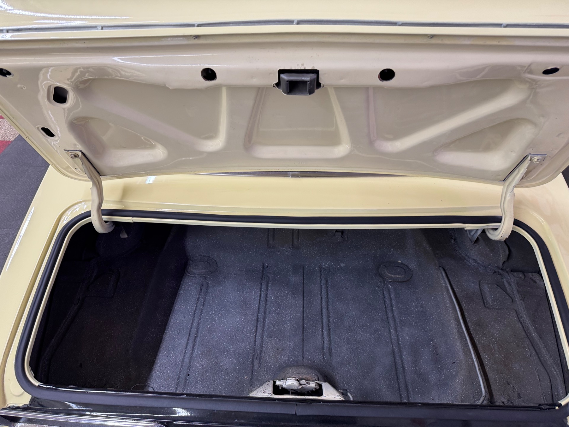 1967 Chevrolet Camaro 51