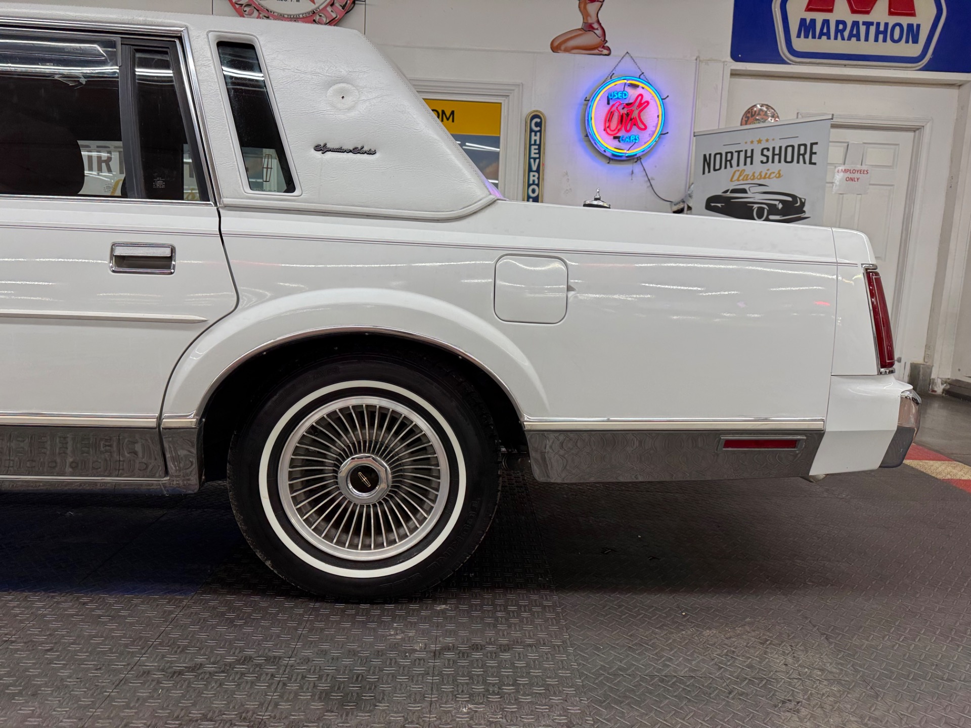 Used 1989 Lincoln Town Car Signature-2330 ACTUAL MILES- 1 OWNER-SEE VIDEO | Mundelein, IL