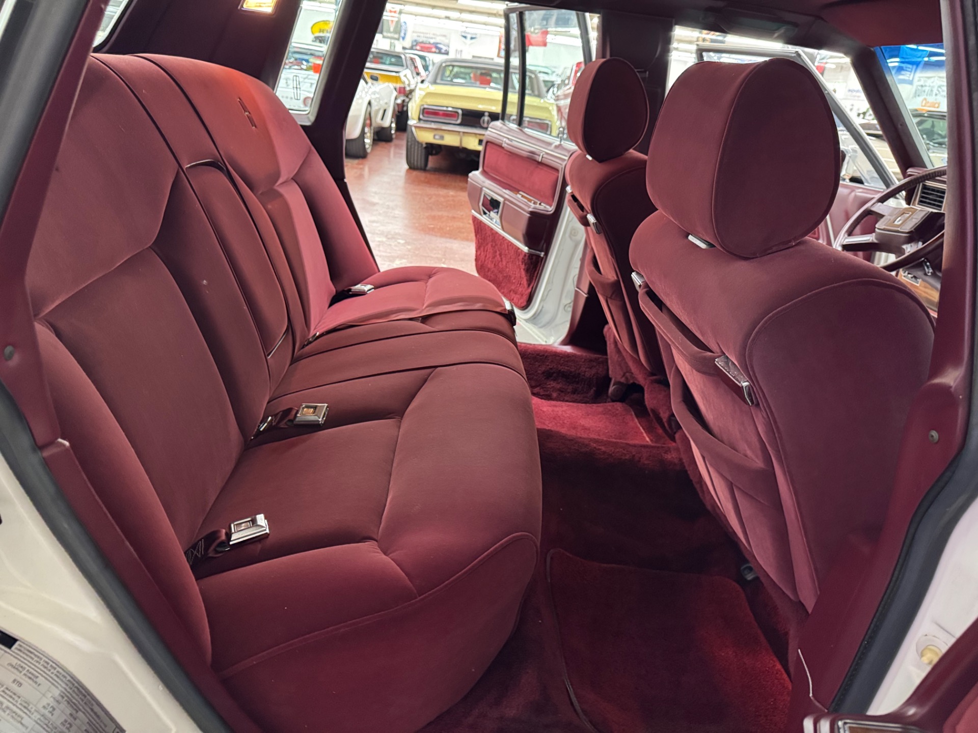 Used 1989 Lincoln Town Car Signature-2330 ACTUAL MILES- 1 OWNER-SEE VIDEO | Mundelein, IL