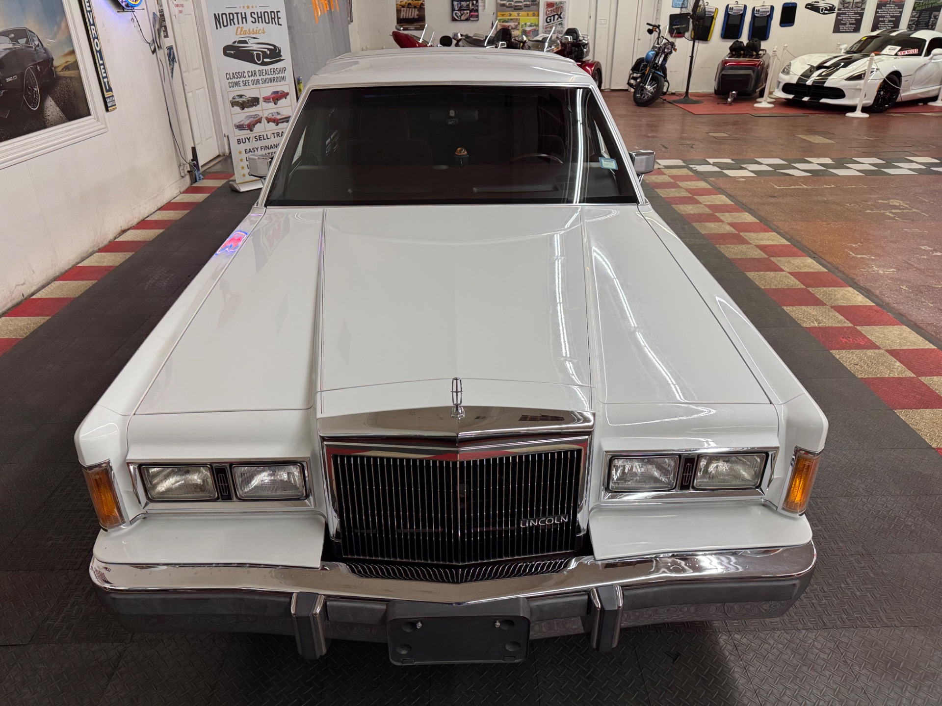 Used 1989 Lincoln Town Car Signature-2330 ACTUAL MILES- 1 OWNER-SEE VIDEO | Mundelein, IL