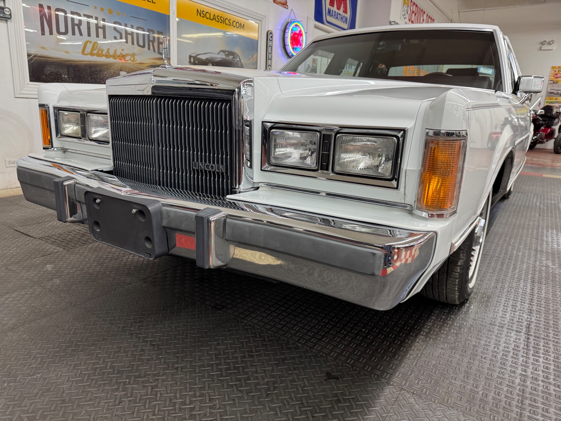 Used 1989 Lincoln Town Car Signature-2330 ACTUAL MILES- 1 OWNER-SEE VIDEO | Mundelein, IL