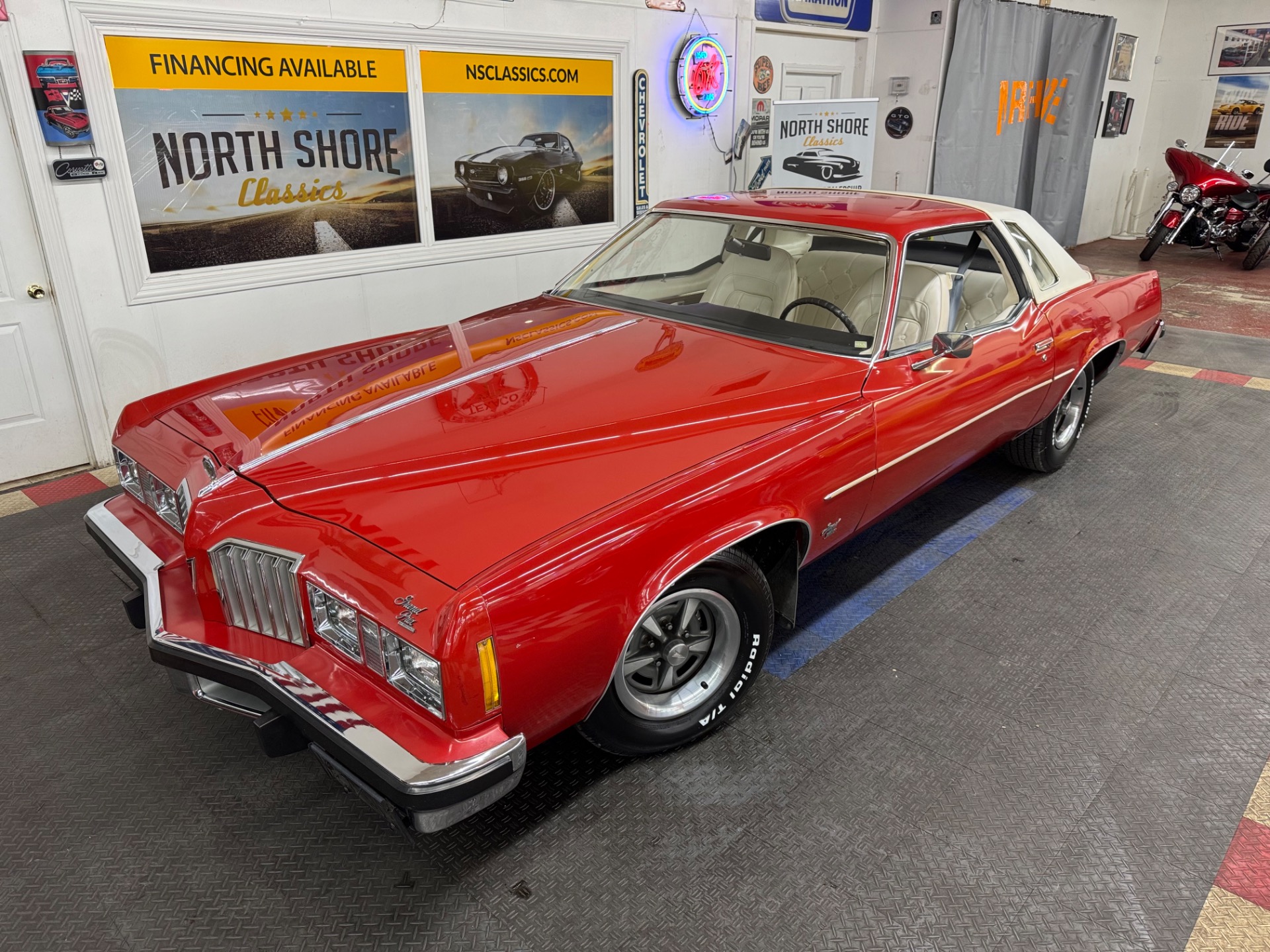 1977 Pontiac Grand Prix 1