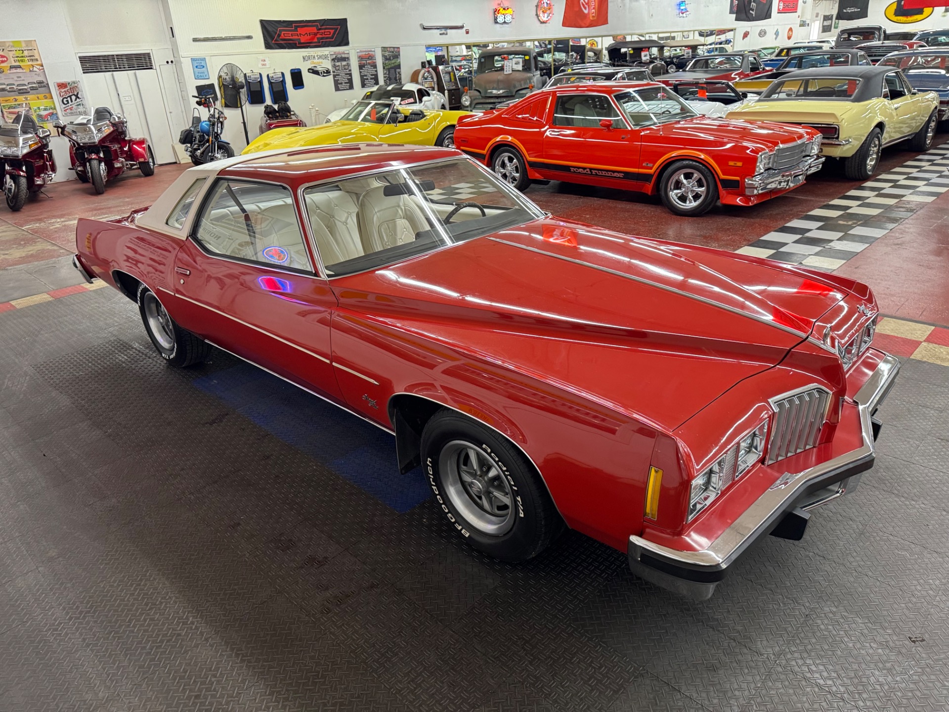 1977 Pontiac Grand Prix 11