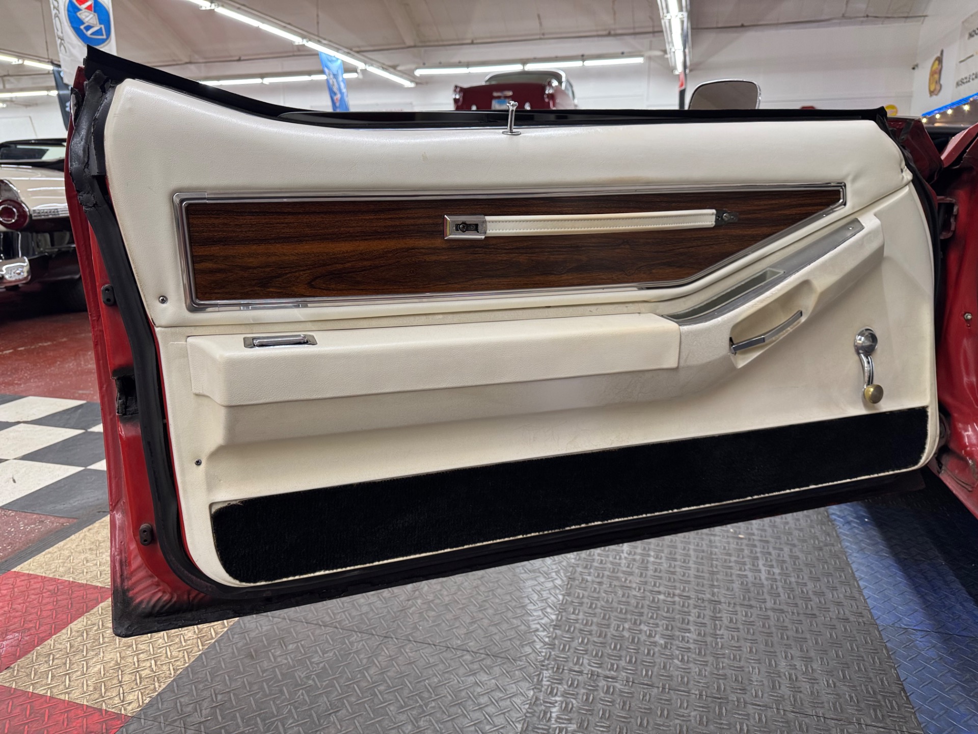 1977 Pontiac Grand Prix 34