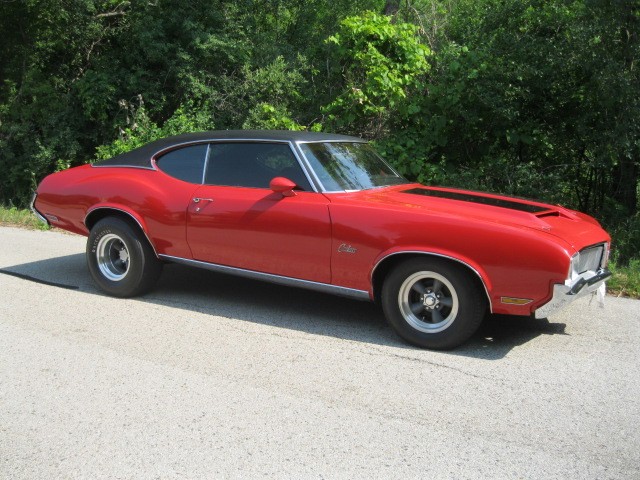 Used 1970 Oldsmobile Cutlass Holiday Coupe-SEE VIDEO | Mundelein, IL