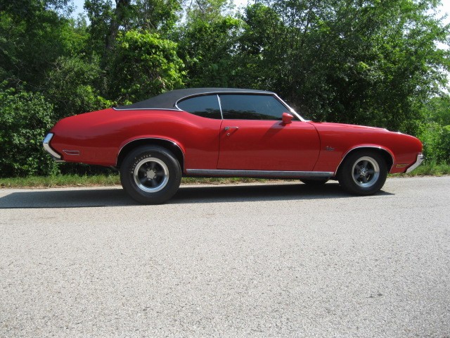 Used 1970 Oldsmobile Cutlass Holiday Coupe-SEE VIDEO | Mundelein, IL