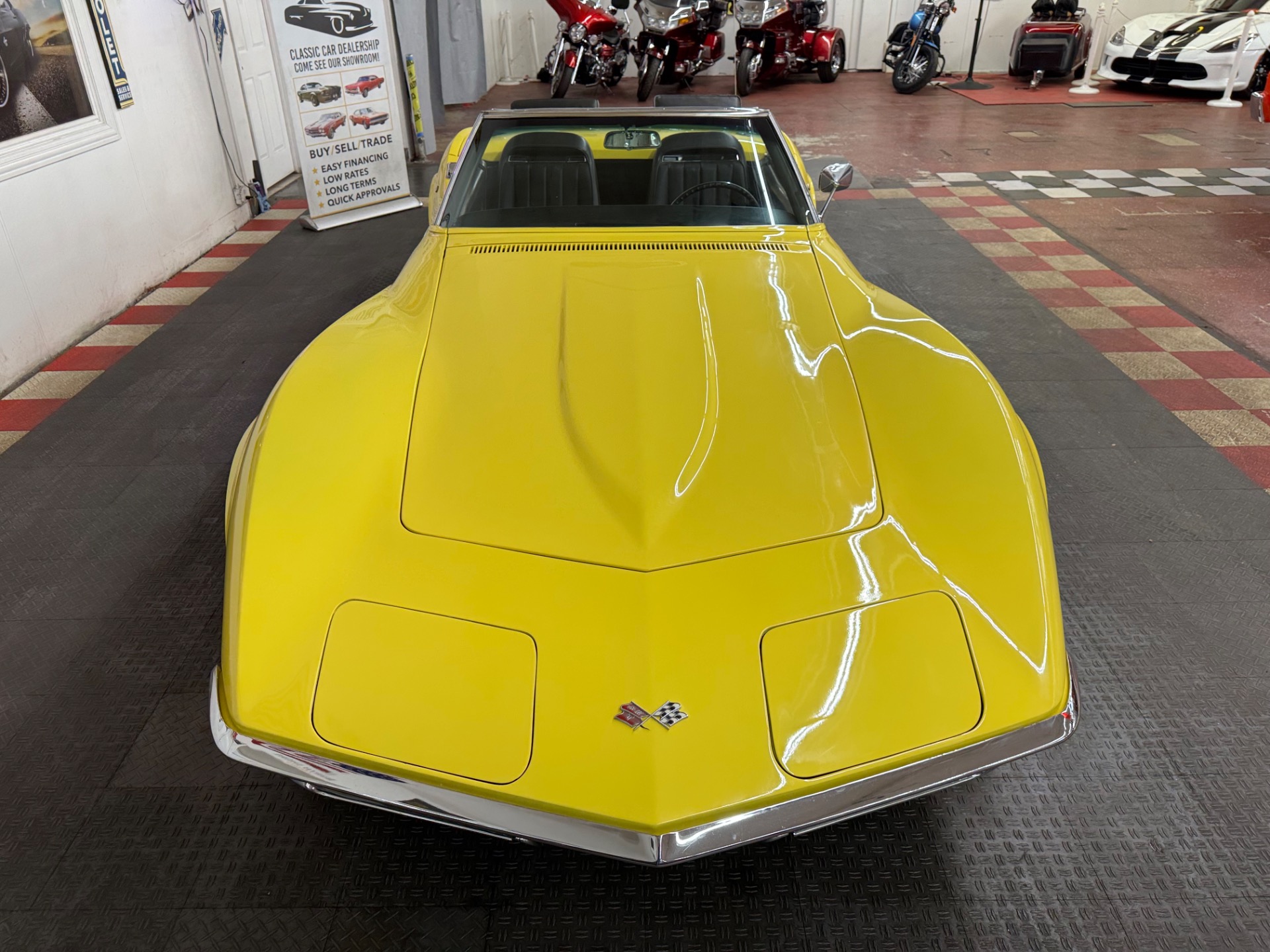 1970 Chevrolet Corvette 11