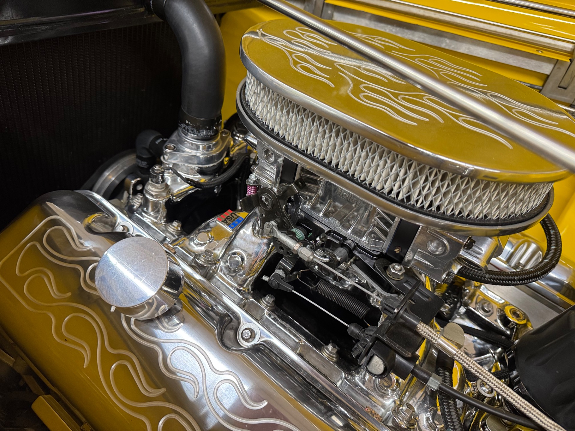 1933 Ford Roadster 17