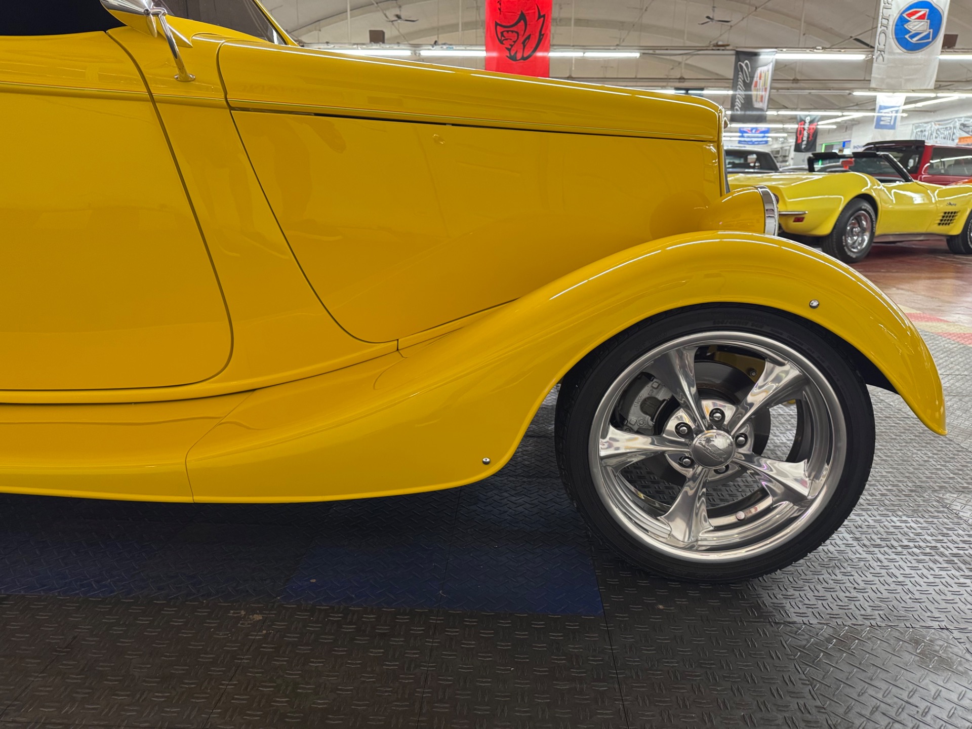 1933 Ford Roadster 30