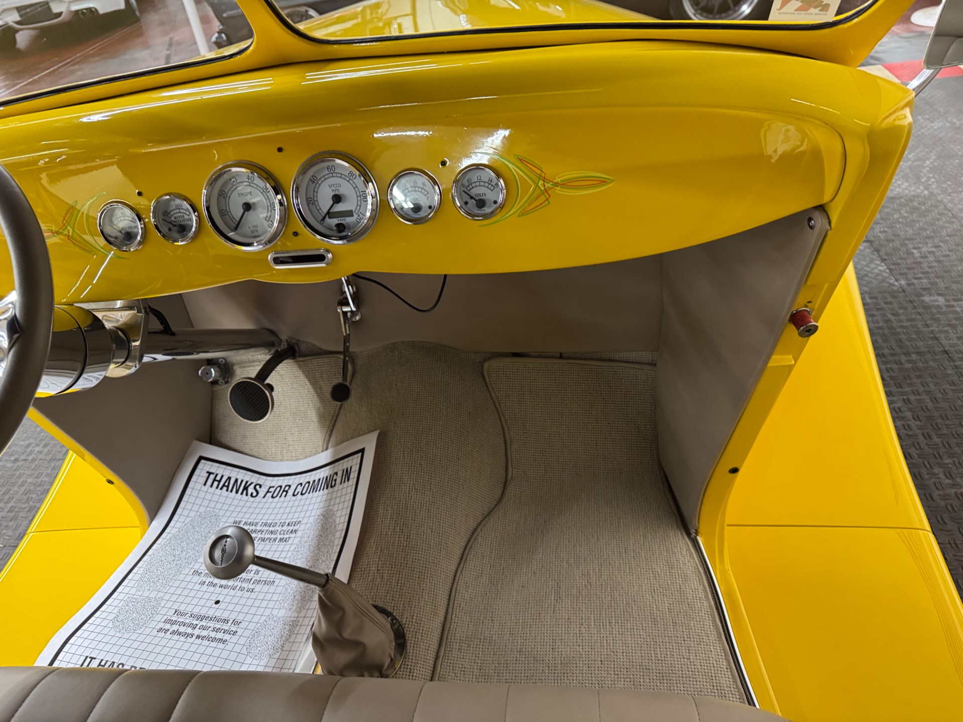1933 Ford Roadster 39