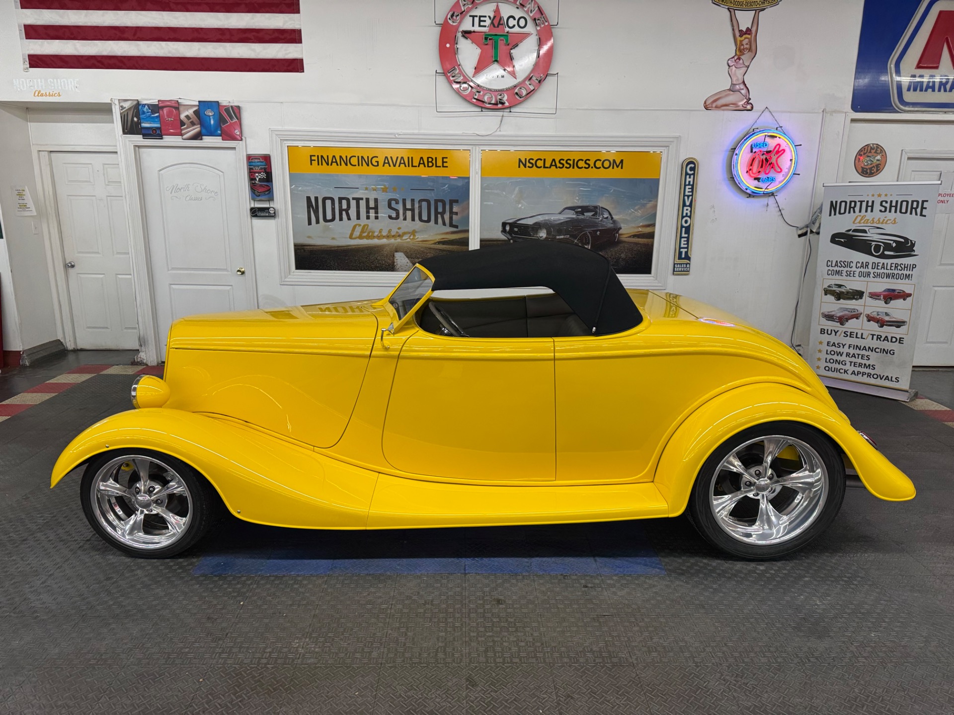 1933 Ford Roadster 4