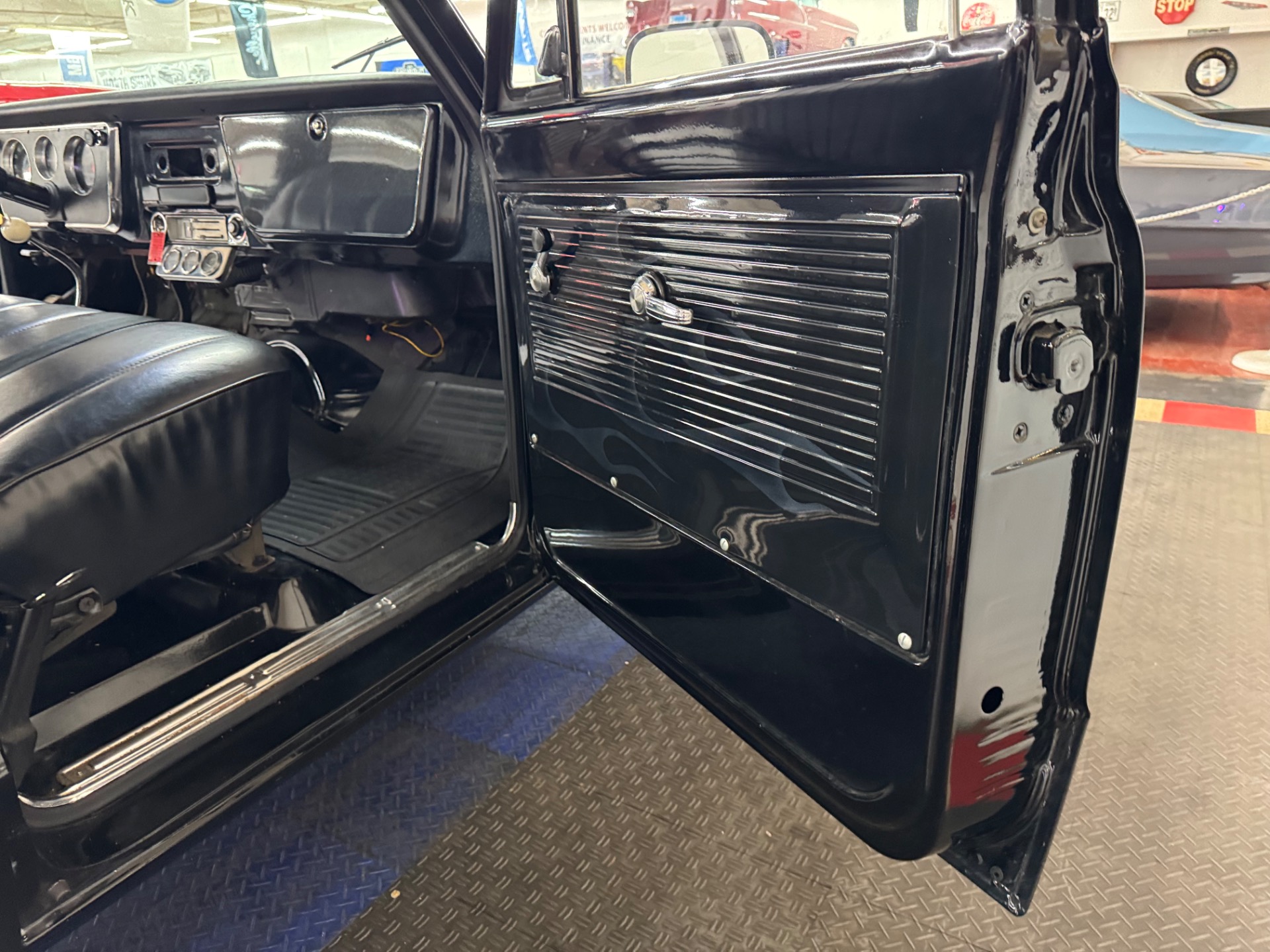 1969 GMC C 15 46