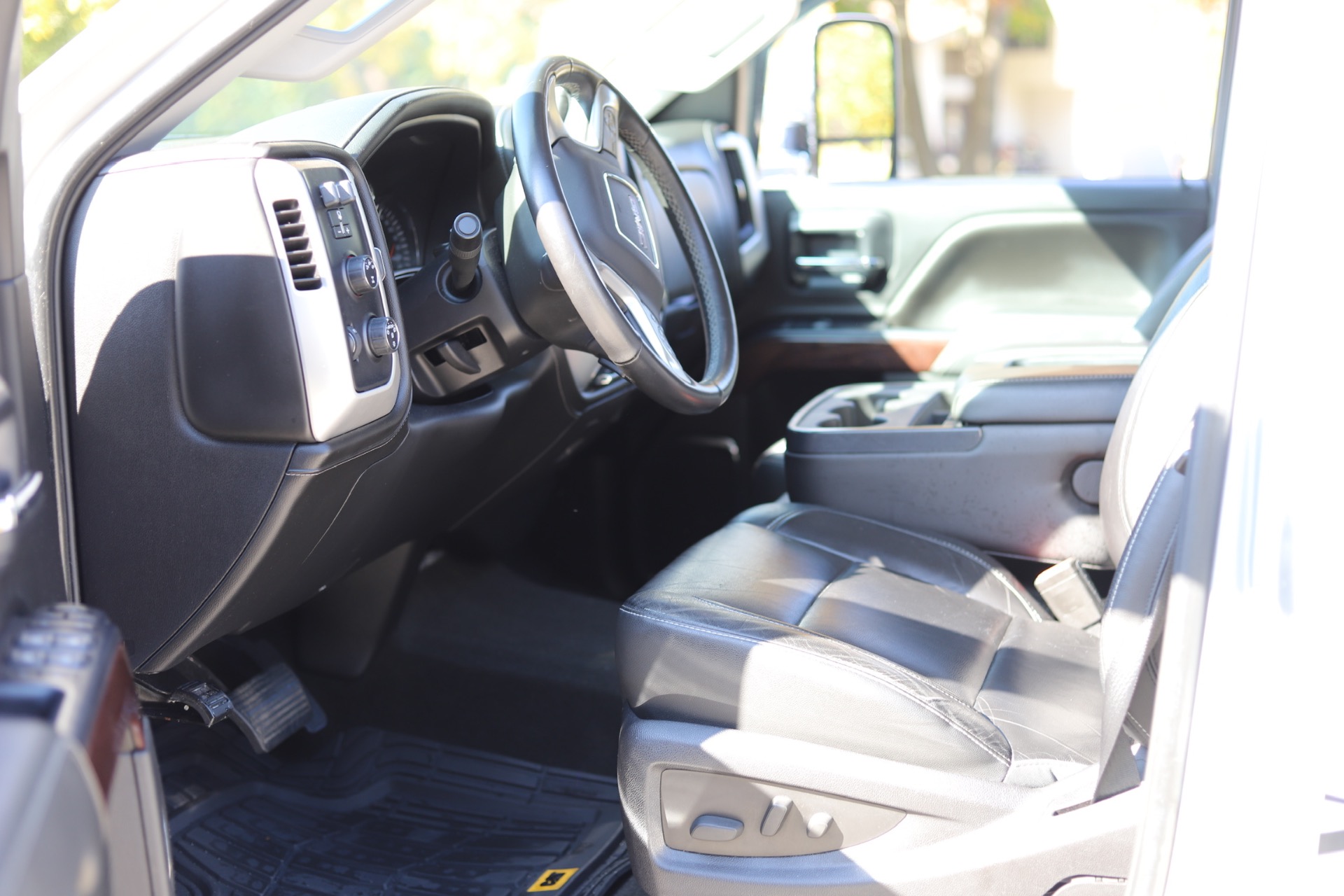 Used 2015 GMC Sierra 2500HD SLT | Mundelein, IL