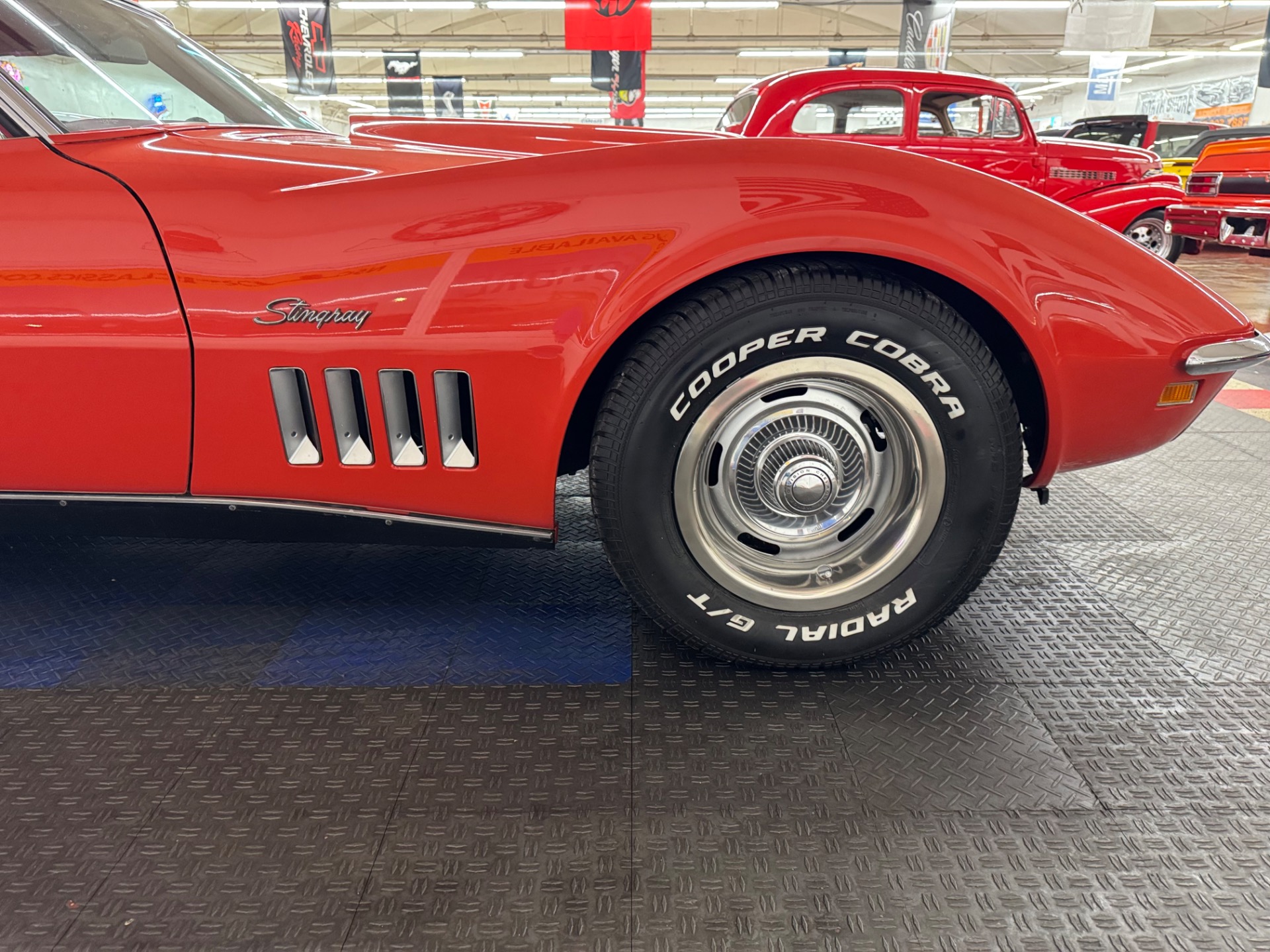 1969 Chevrolet Corvette 28