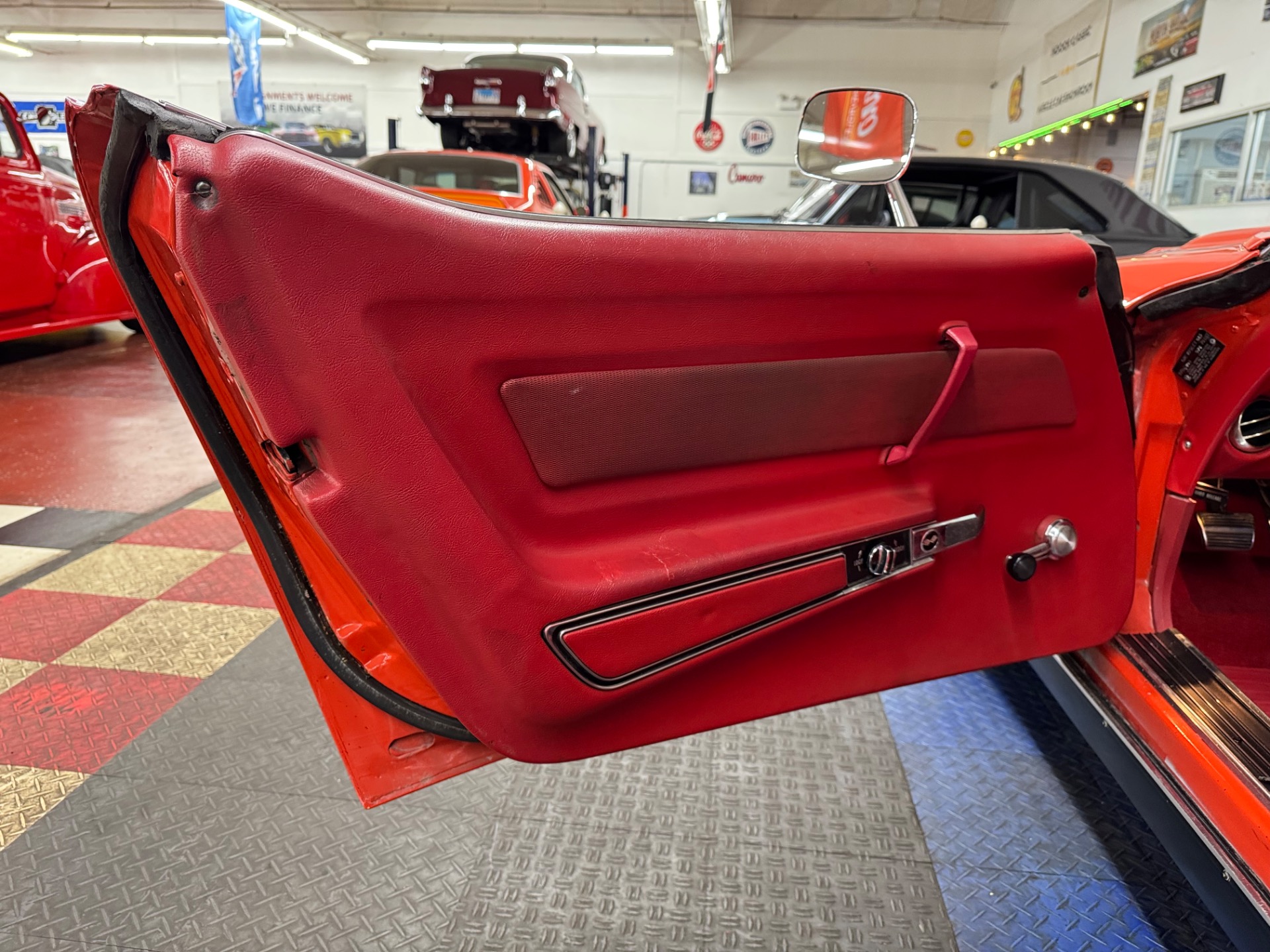 1969 Chevrolet Corvette 37
