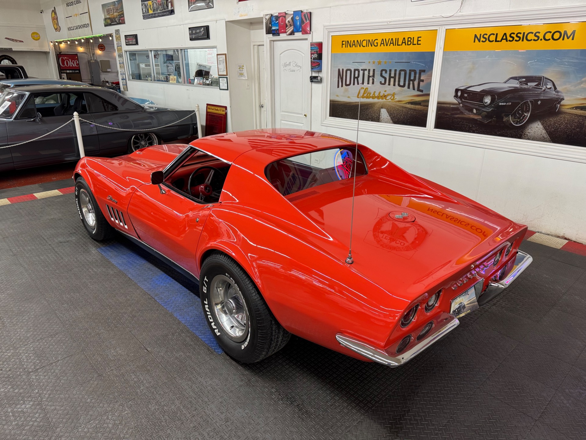 1969 Chevrolet Corvette 3