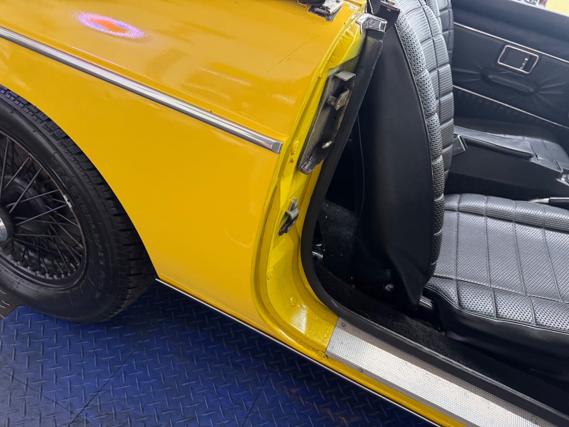 1974 MG MGB 42