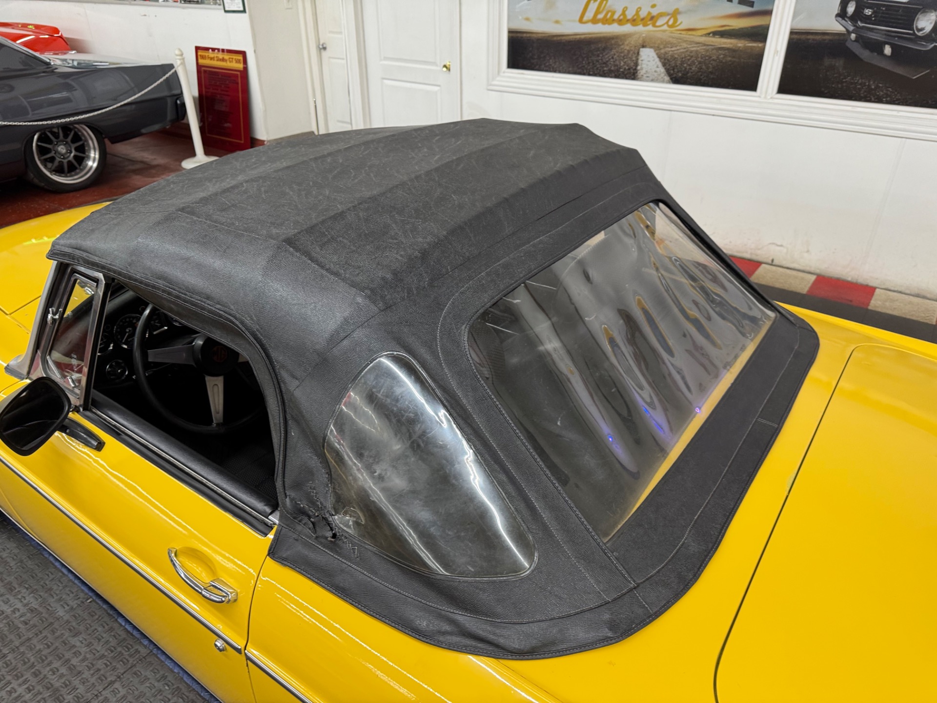 1974 MG MGB 4