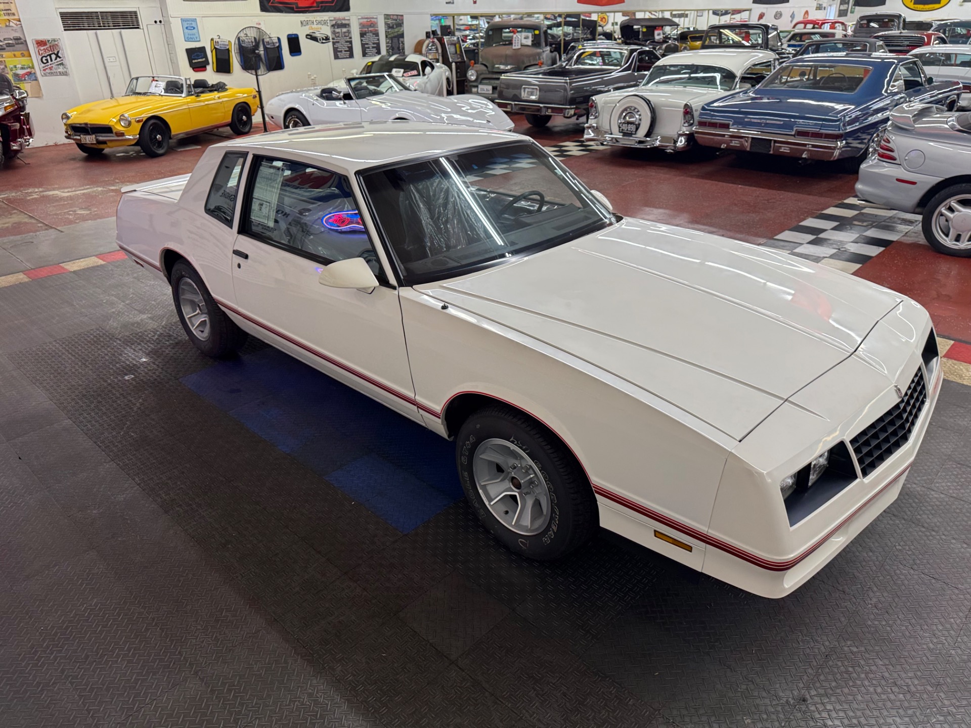 1988 Chevrolet Monte Carlo 30