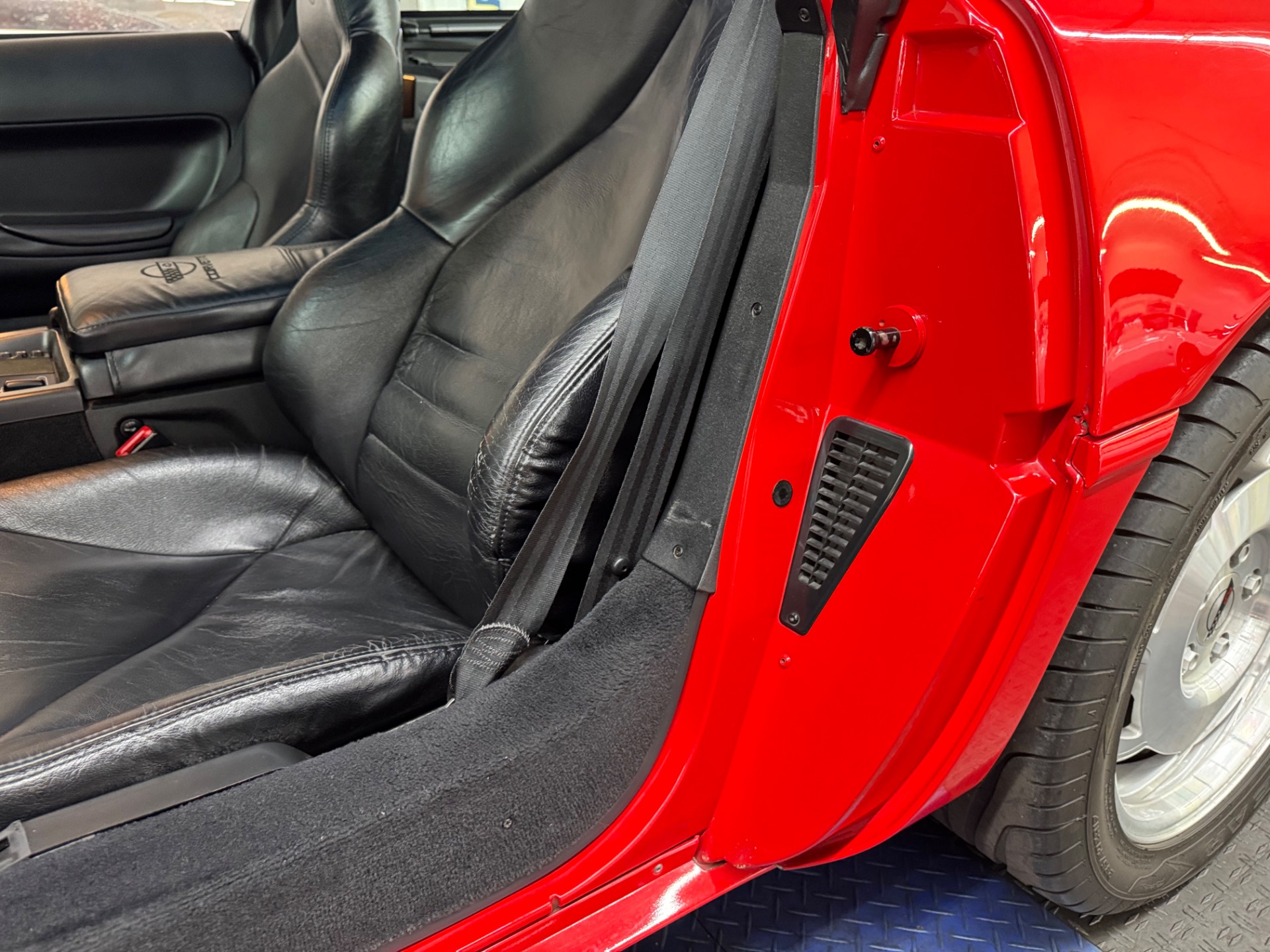 Used 1995 Chevrolet Corvette SUPER CLEAN LOW MILE VETTE-SEE VIDEO | Mundelein, IL