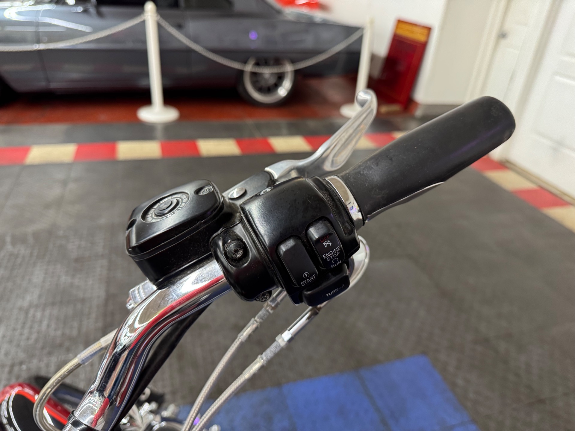 1999 Harley Davidson FXSTS 18
