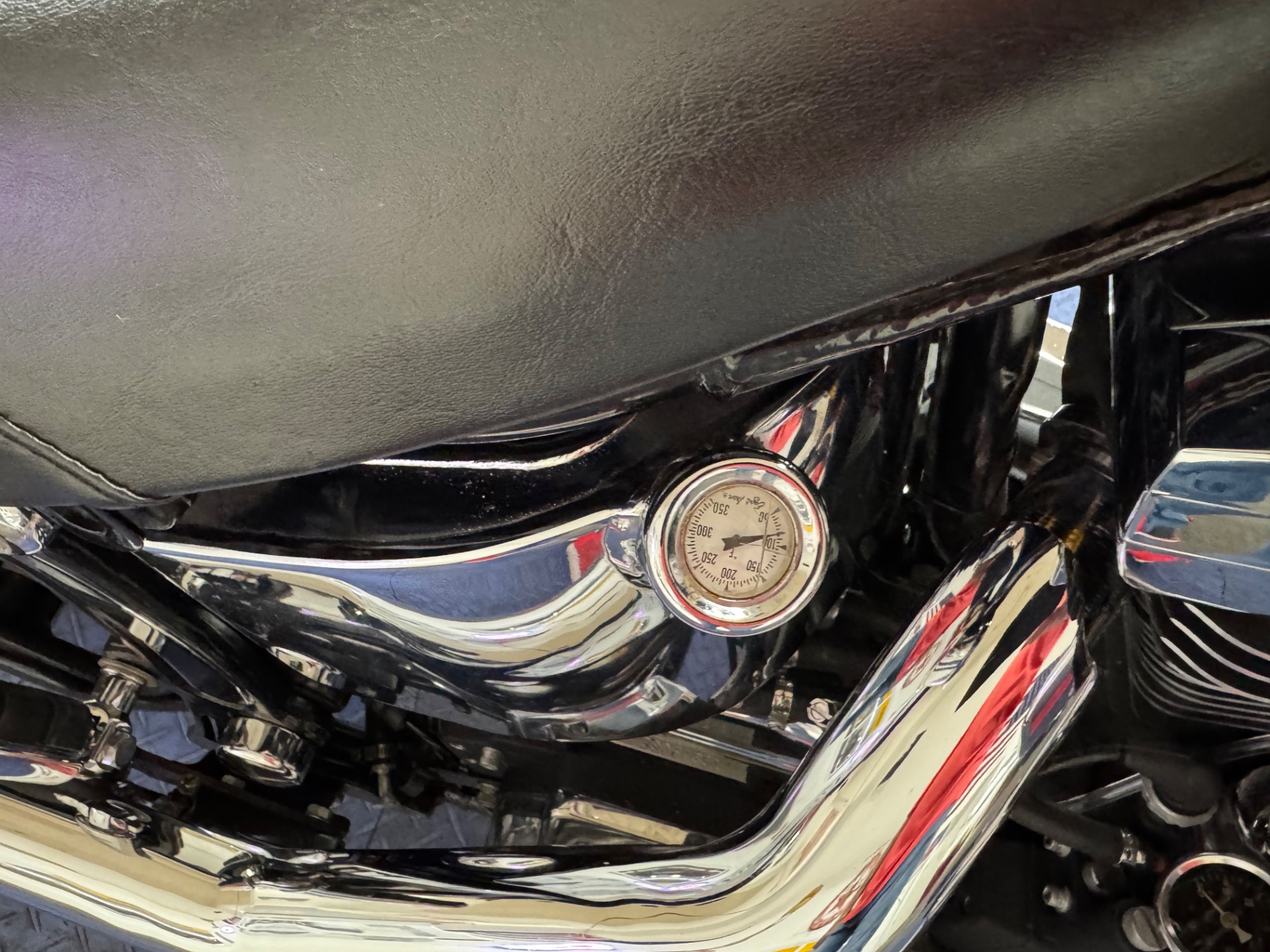 1999 Harley Davidson FXSTS 23