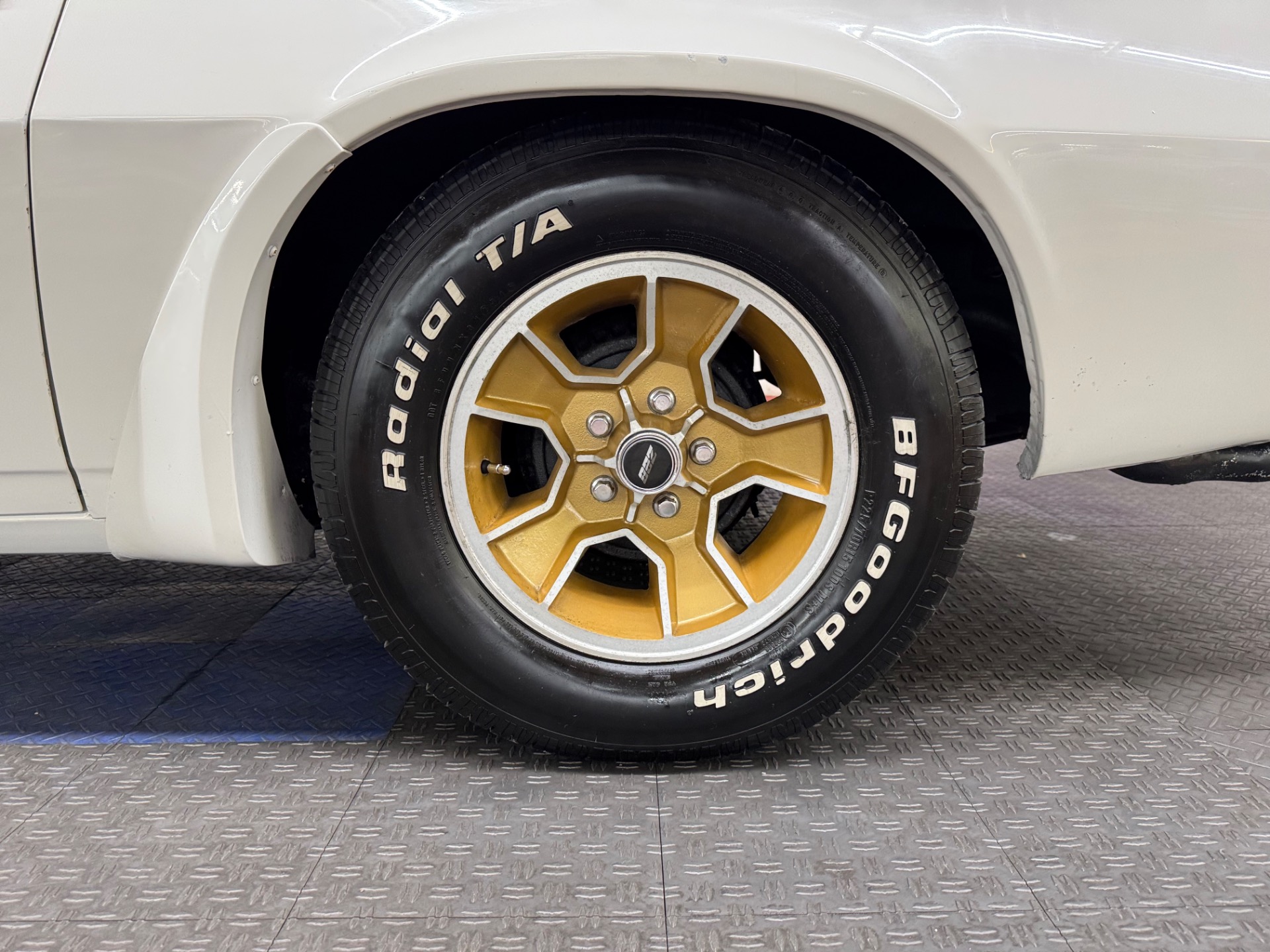 Used 1981 Chevrolet Camaro - Z/28 - 4 SPEED MANUAL - T-TOPS-SEE VIDEO | Mundelein, IL