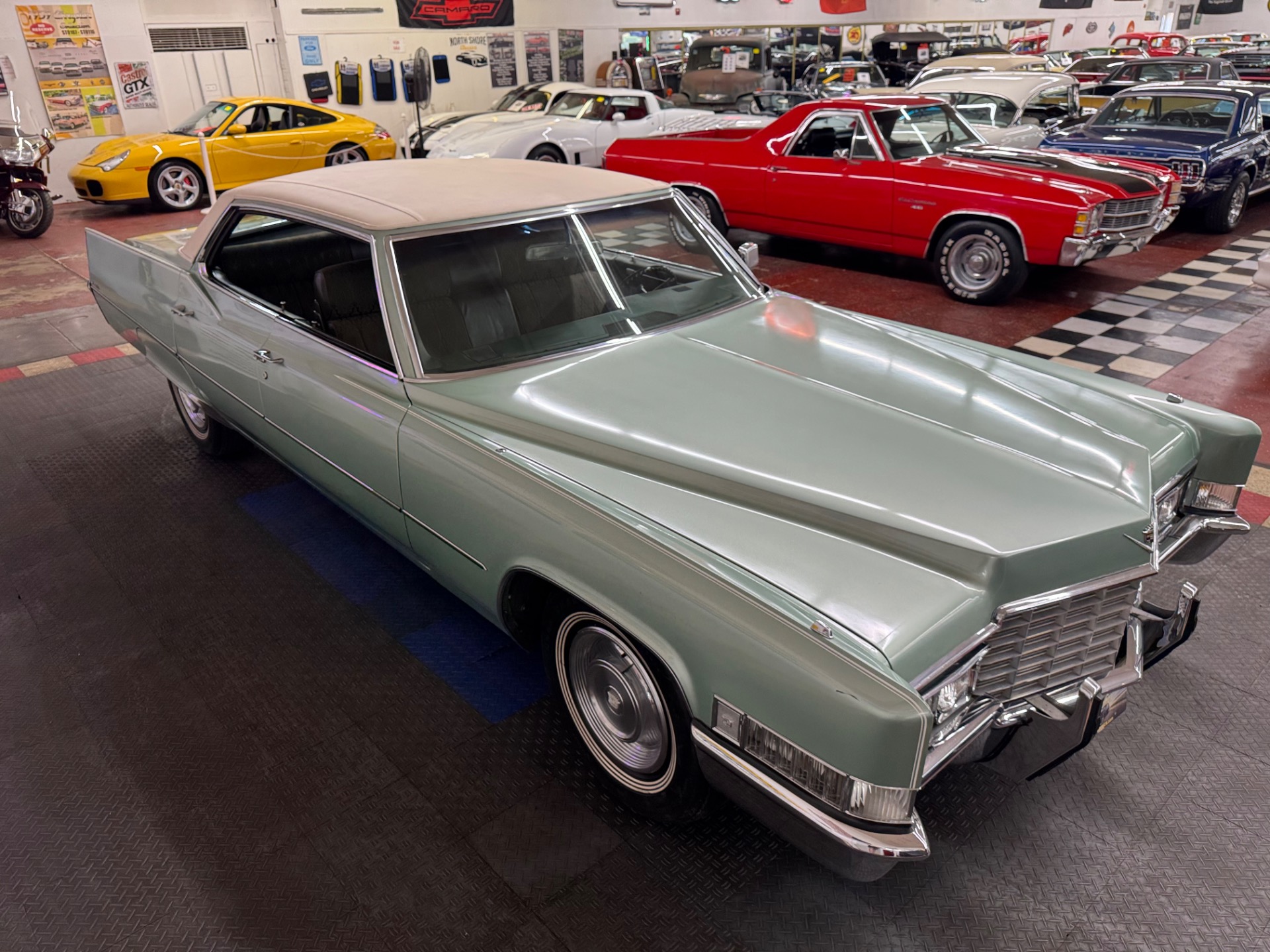 Used 1969 Cadillac DeVille - 4 DOOR HARDTOP - SAME OWNER FOR OVER 50 YEARS -SEE VIDEO | Mundelein, IL