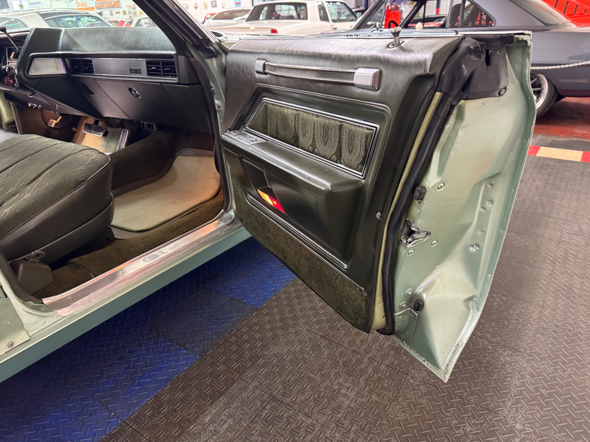 Used 1969 Cadillac DeVille - 4 DOOR HARDTOP - SAME OWNER FOR OVER 50 YEARS -SEE VIDEO | Mundelein, IL