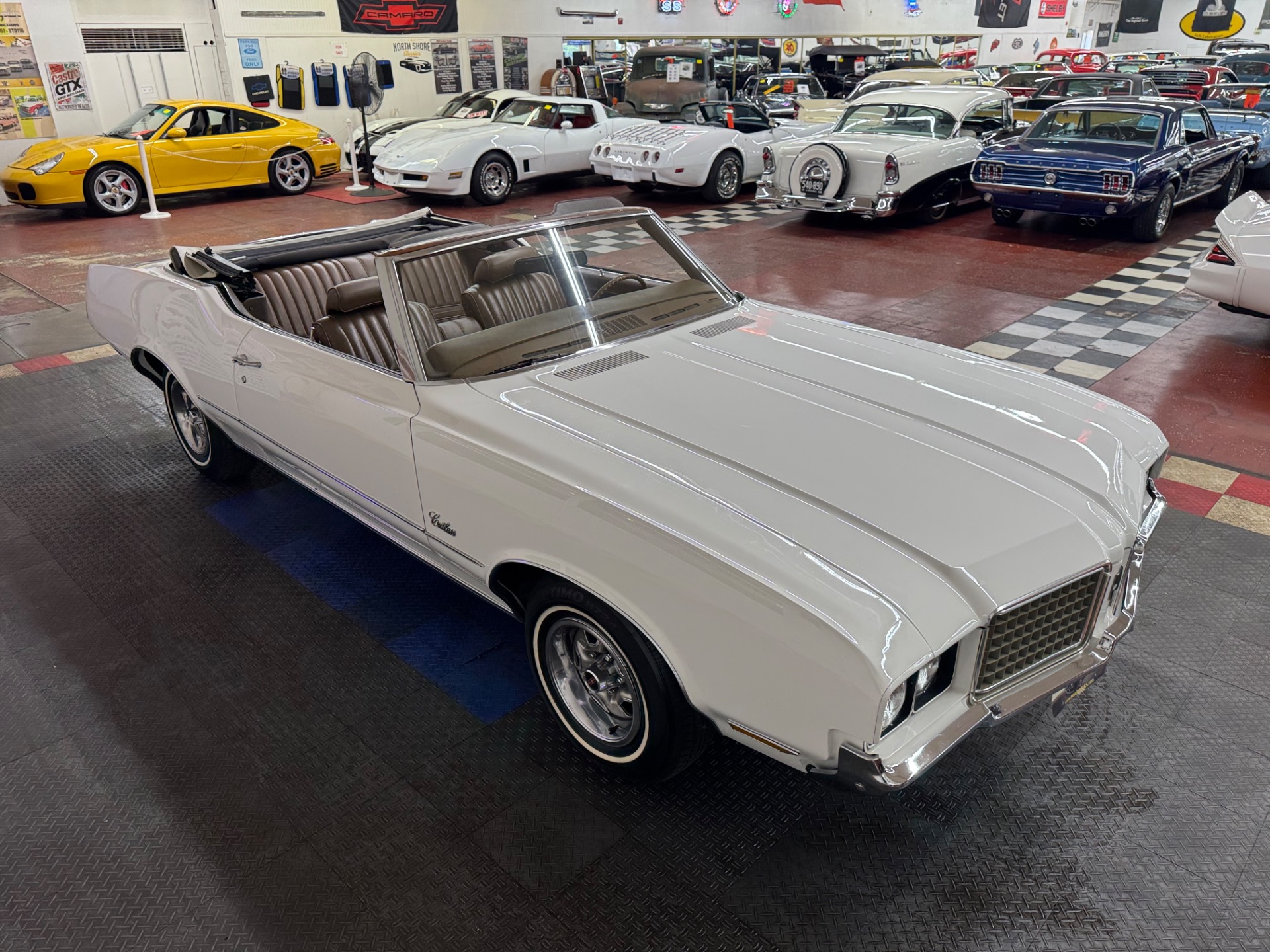 Used 1972 Oldsmobile Cutlass - CONVERTIBLE - SAME OWNER FOR 30 YEARS -SEE VIDEO | Mundelein, IL