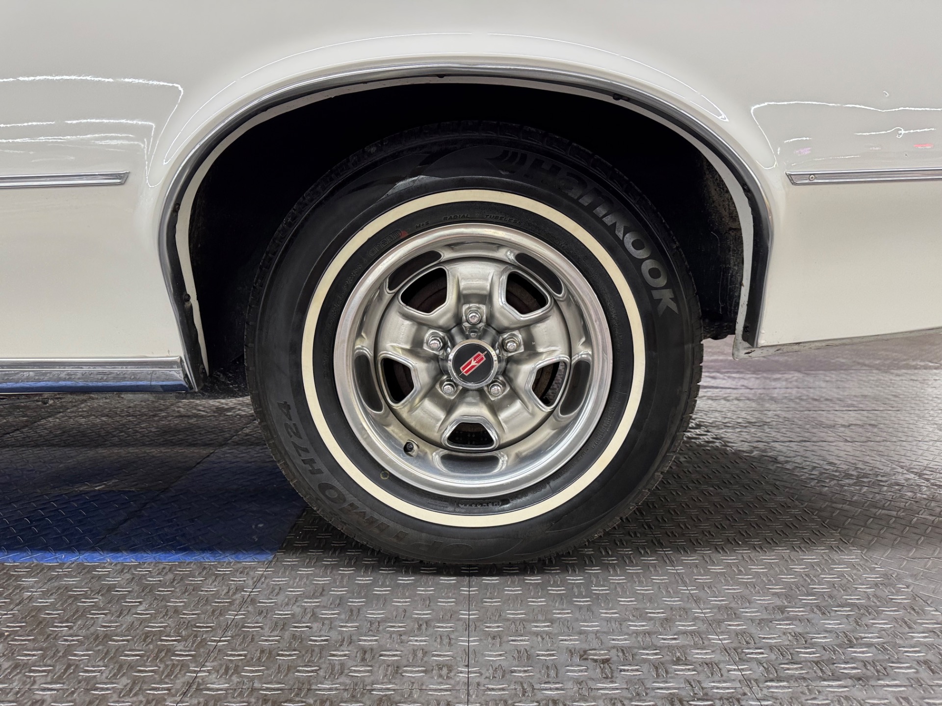 Used 1972 Oldsmobile Cutlass - CONVERTIBLE - SAME OWNER FOR 30 YEARS -SEE VIDEO | Mundelein, IL