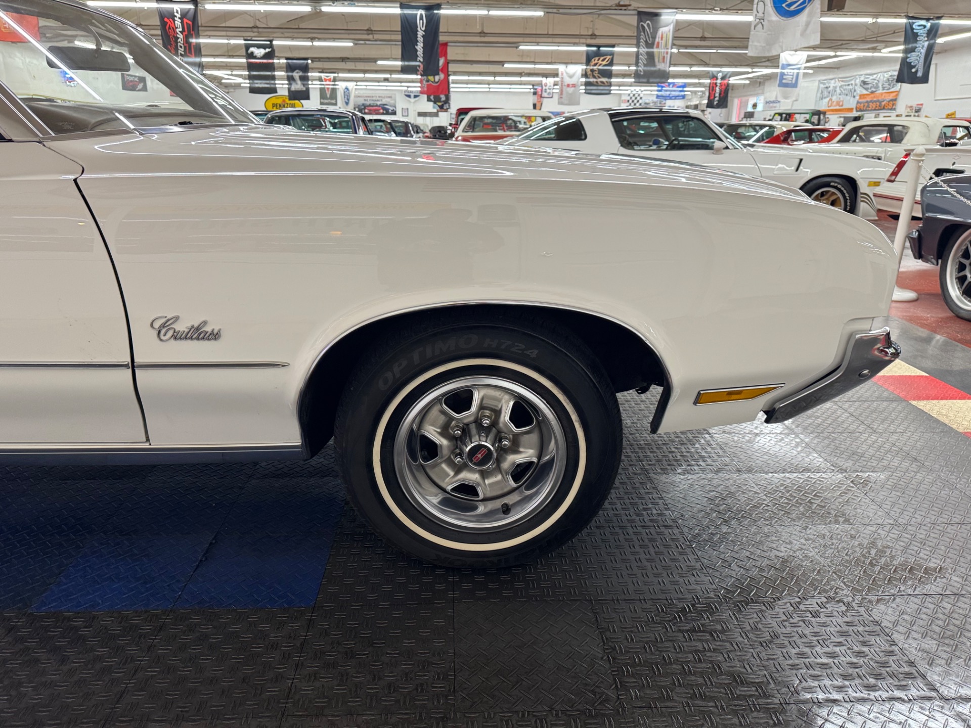 Used 1972 Oldsmobile Cutlass - CONVERTIBLE - SAME OWNER FOR 30 YEARS -SEE VIDEO | Mundelein, IL